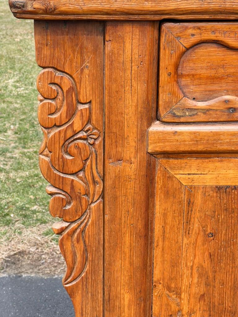 19th Century Antique Qing Dynasty Butterfly Cabinet c. 1800s For Sale