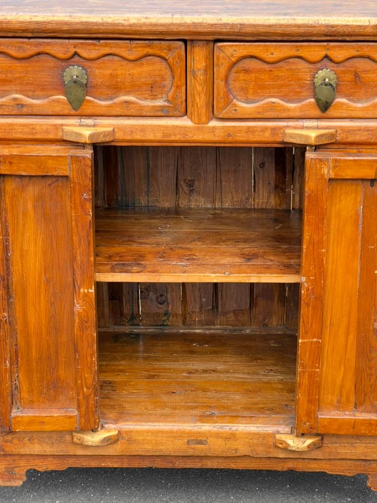 Antique Qing Dynasty Butterfly Cabinet c. 1800s For Sale 2