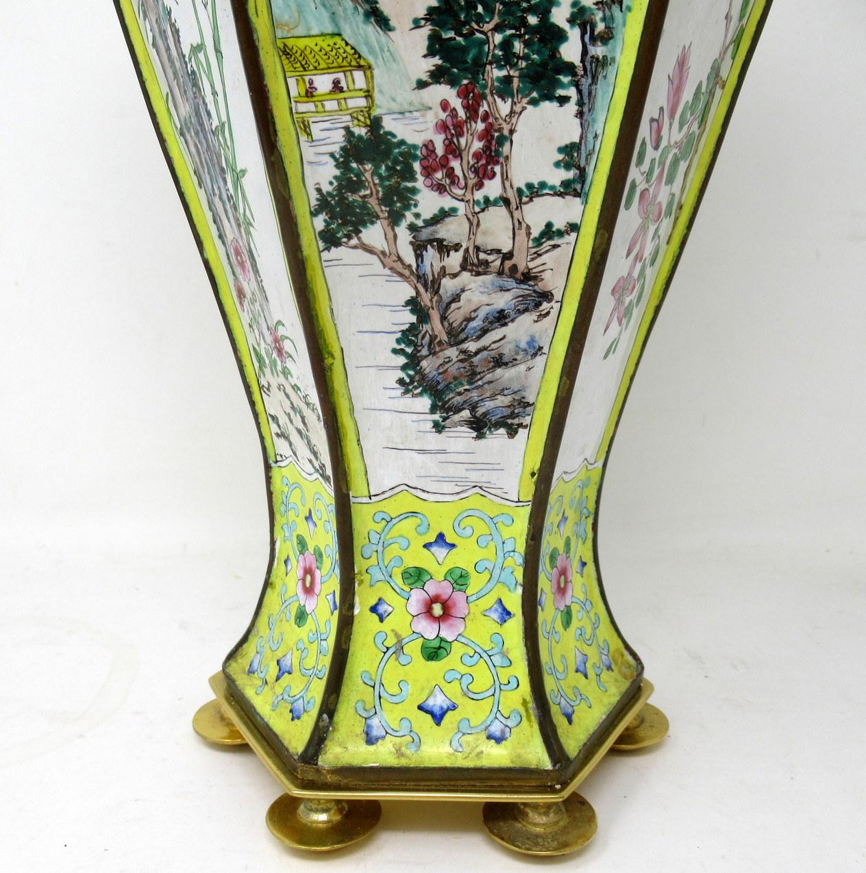 19th Century Antique Qing Dynasty Chinese Cantonese Enamel Table Lamp and Vase Yellow Green For Sale