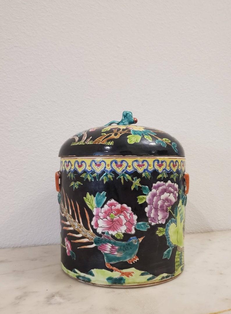 Hand-Crafted Antique Chinese Qing Dynasty Porcelain Famille Noir Covered Jar