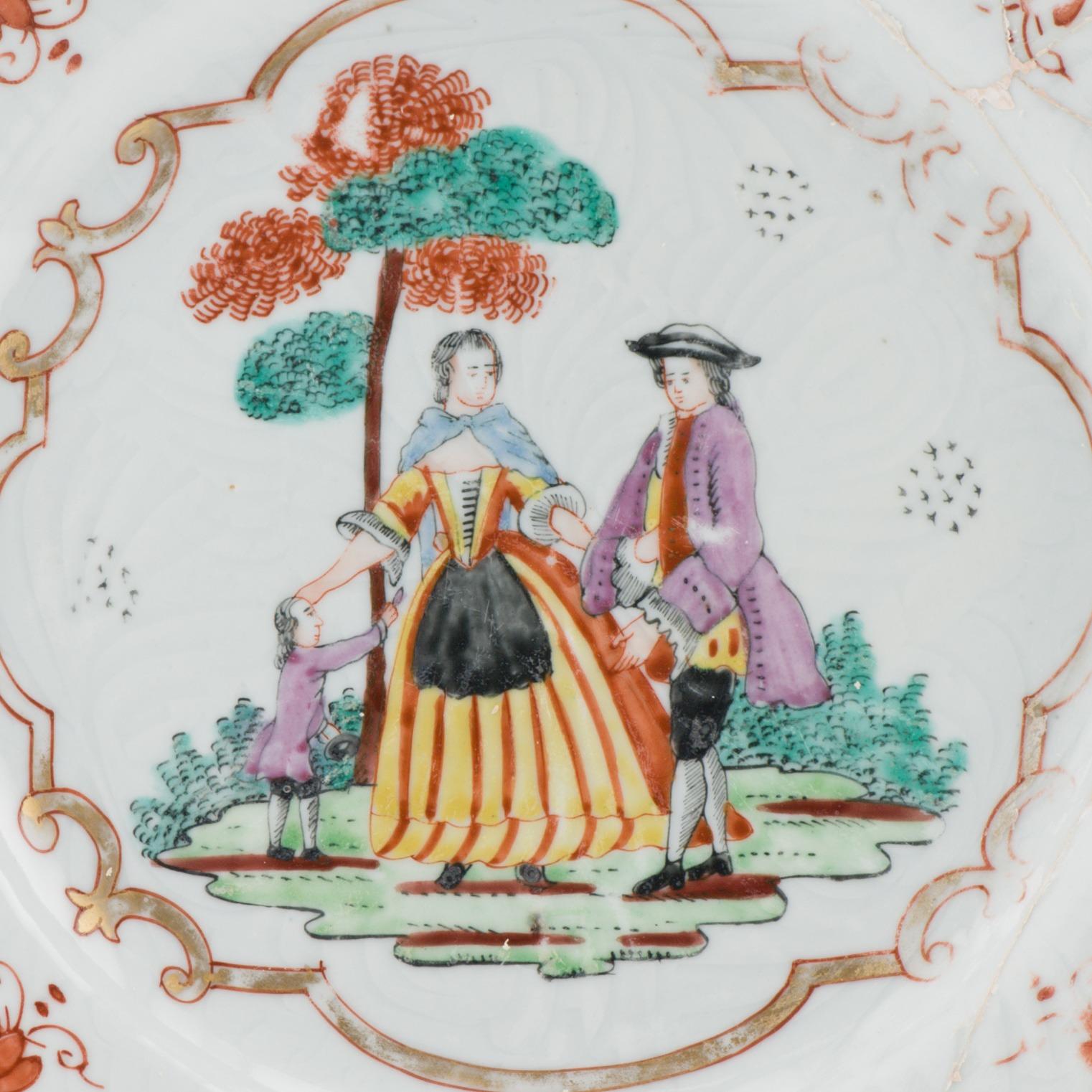 18th Century and Earlier Antique Qing Dynasty Chinese Porcelain Plate Dish Family Life, 1730 For Sale