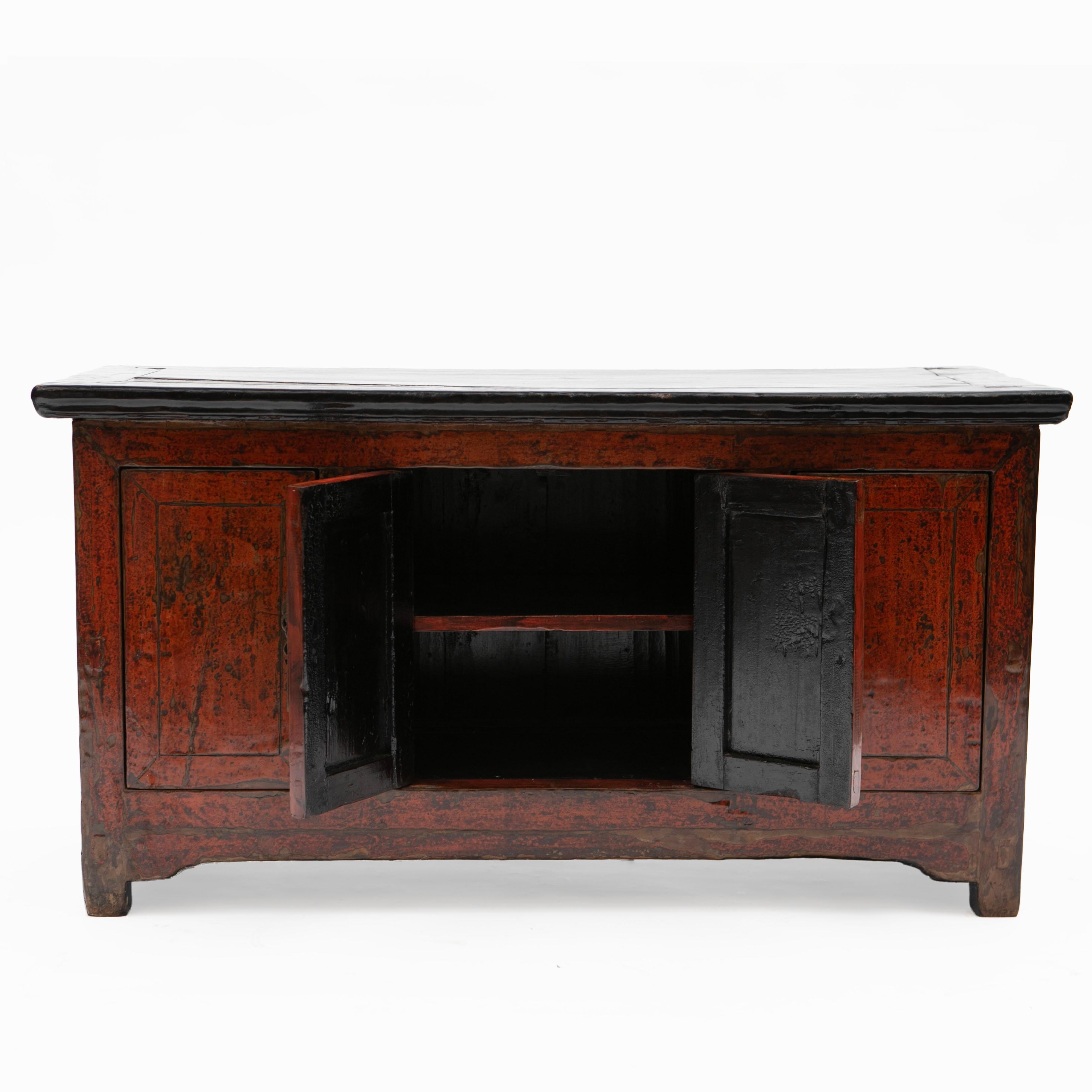 Chinese Qing Dynasty Low Red / Brow And Black Lacquered Sideboard For Sale