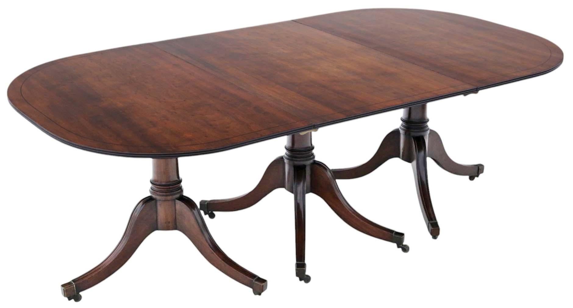 Table de salle à manger à rallonge du 19ème siècle de qualité ancienne à triple piédestal 11' en vente 6