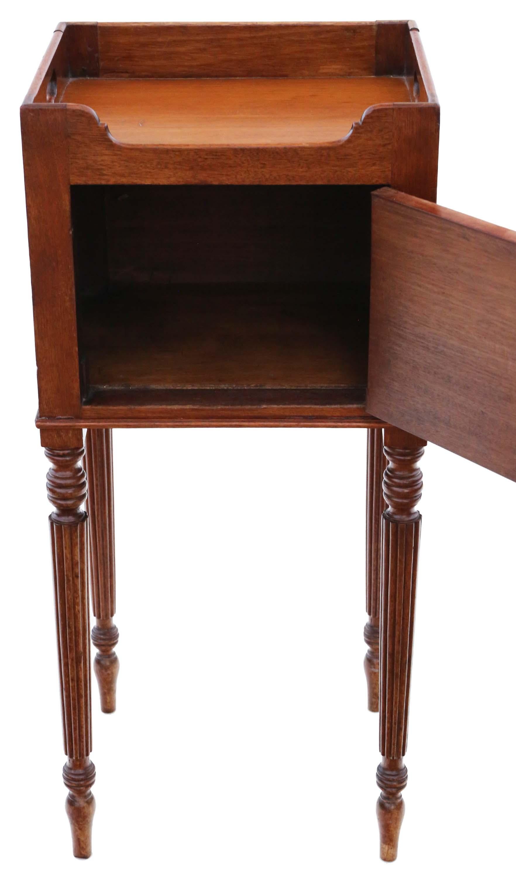 Mahogany Antique quality 19th Century nightstand mahogany tray top washstand bedside tabl