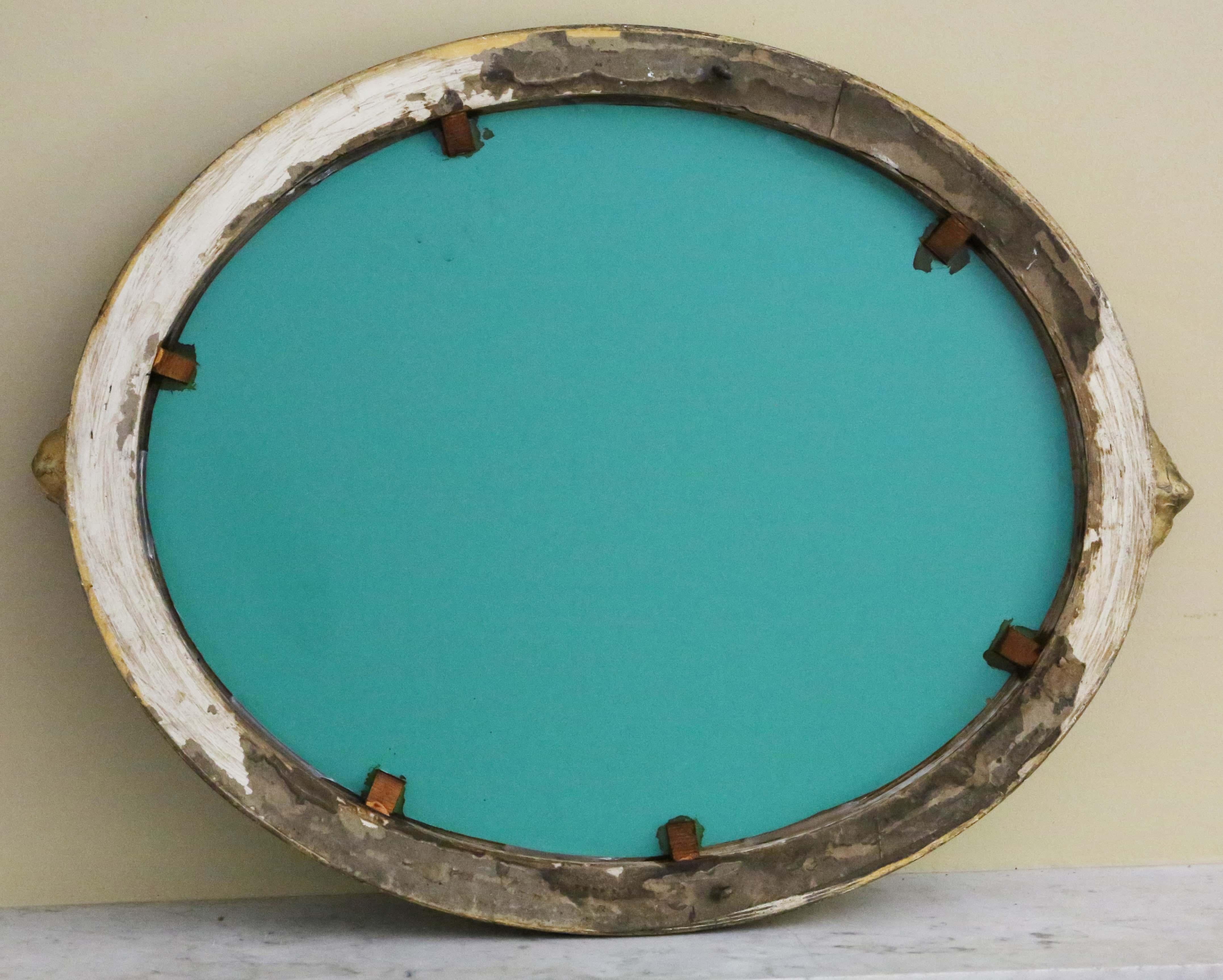 Antique quality 19th Century oval gilt overmantle wall mirror For Sale 1