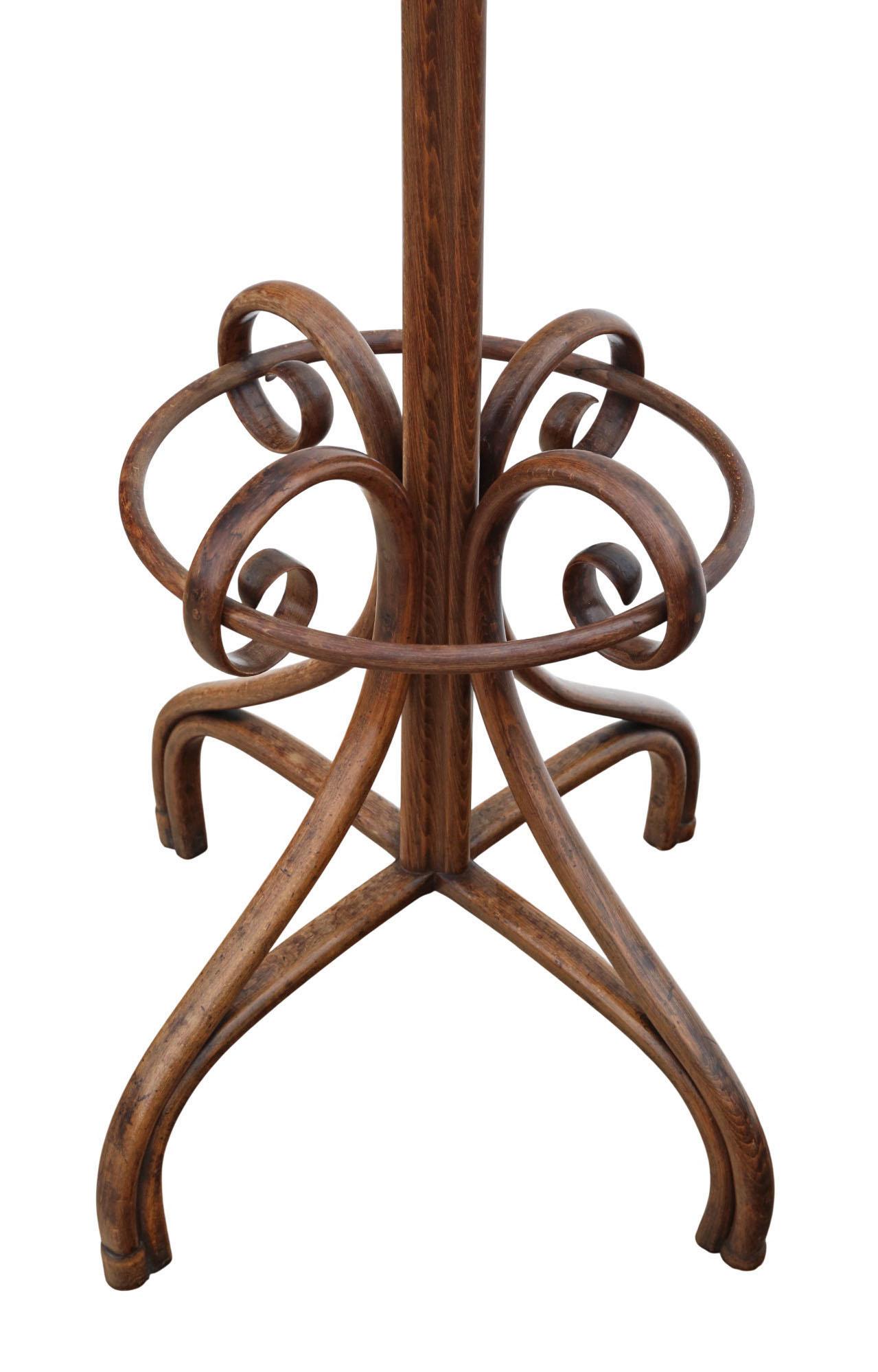 Début du 20ème siècle Support pour chapeaux, manteaux, bâtons et parapluies en bois courbé de qualité ancienne A Hall en vente