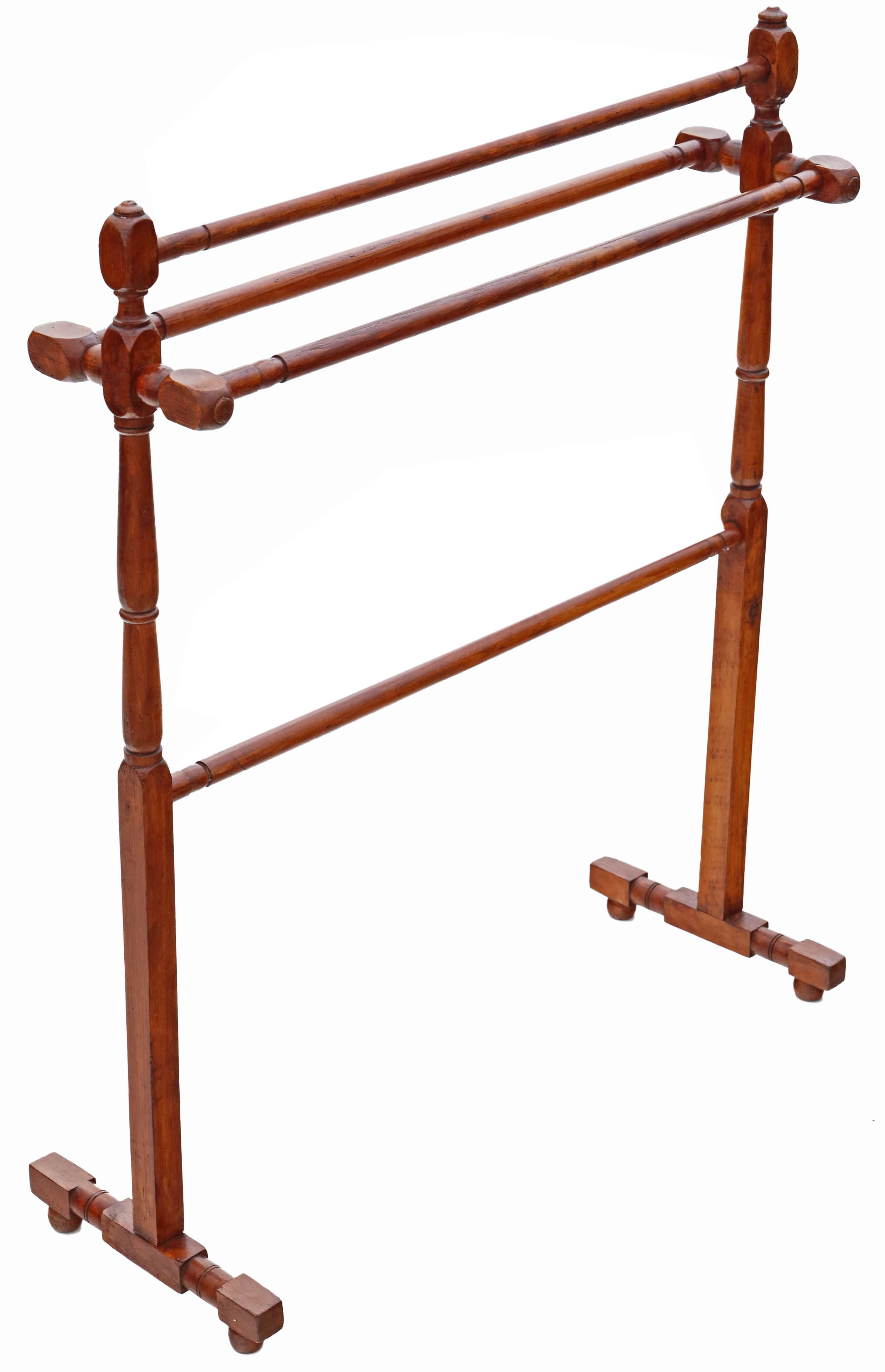 Antique quality C1900 beech and pine towel rail stand. Lovely warm walnut colour.

No loose joints and no woodworm.

Would look amazing in the right location!

Overall maximum dimensions:

71cmW x 28cmD x 87cmH.

In good antique condition with minor