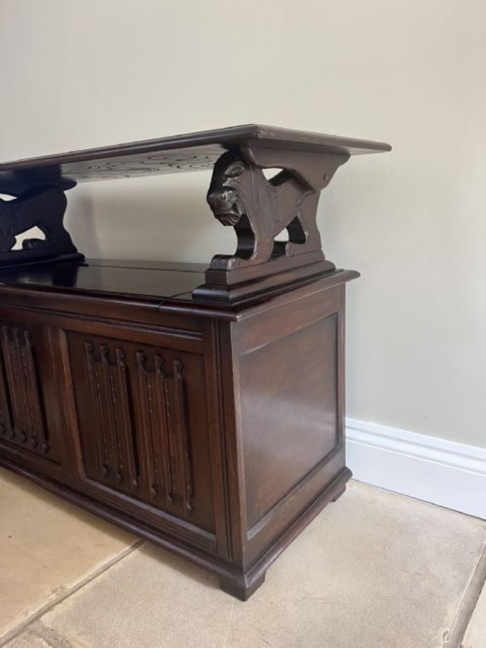Antique quality carved oak monks bench  In Good Condition For Sale In Ipswich, GB