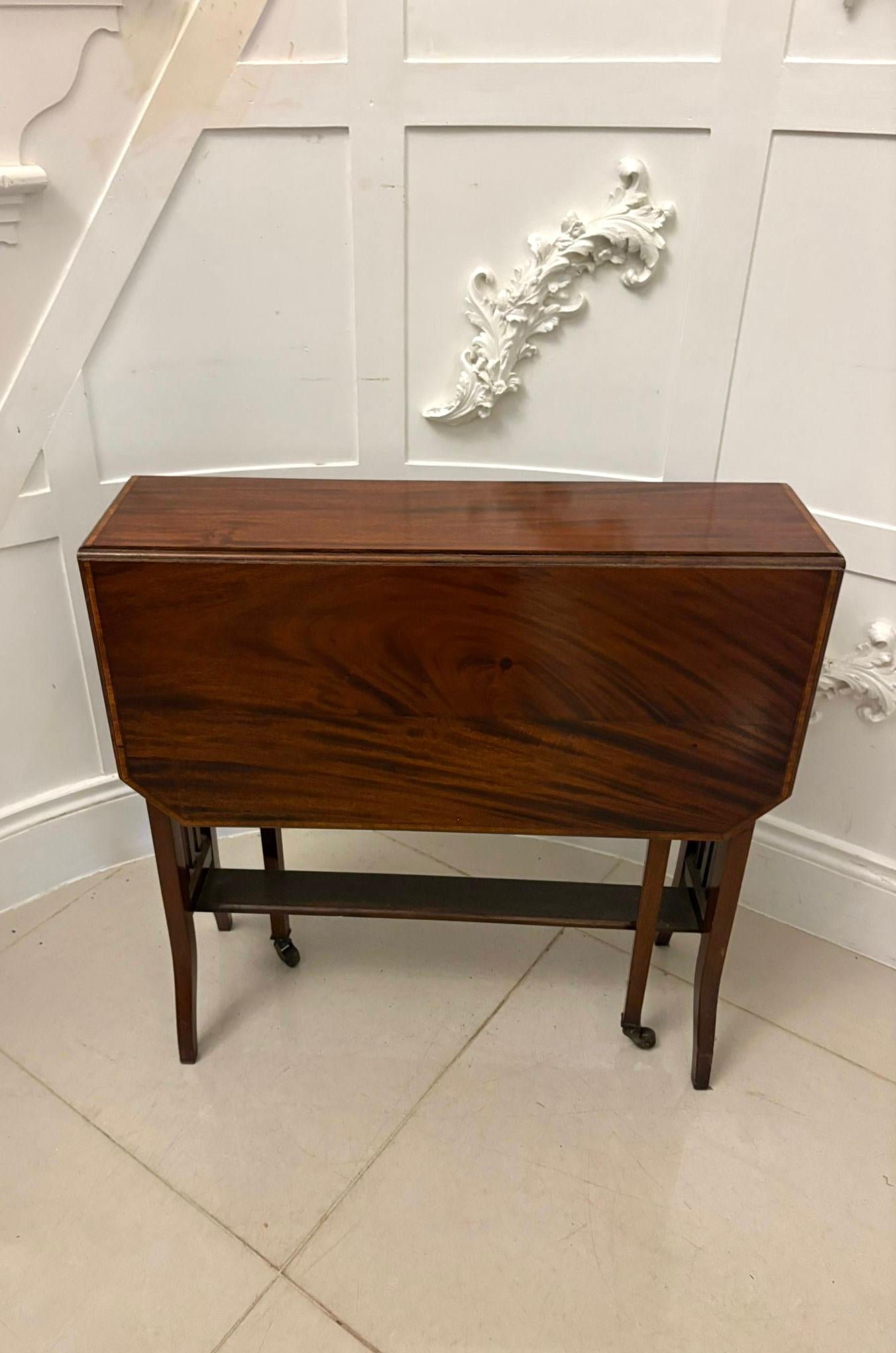 20ième siècle Table Sutherland en acajou marqueté de qualité ancienne, datant de l'époque édouardienne en vente