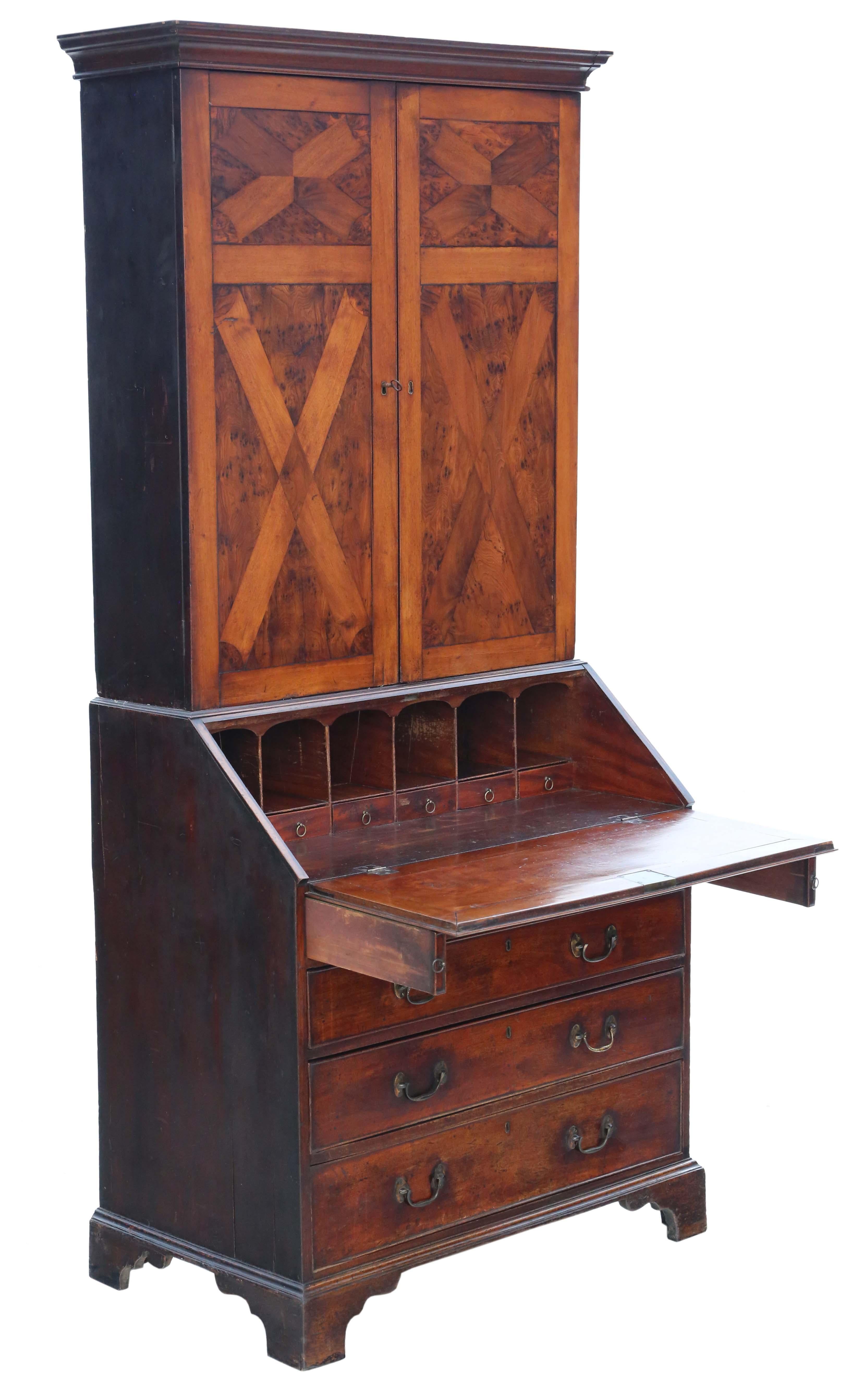 Antikes georgianisches C1800 Eibenholz-Schreibtisch-Bücherregal im Angebot 1