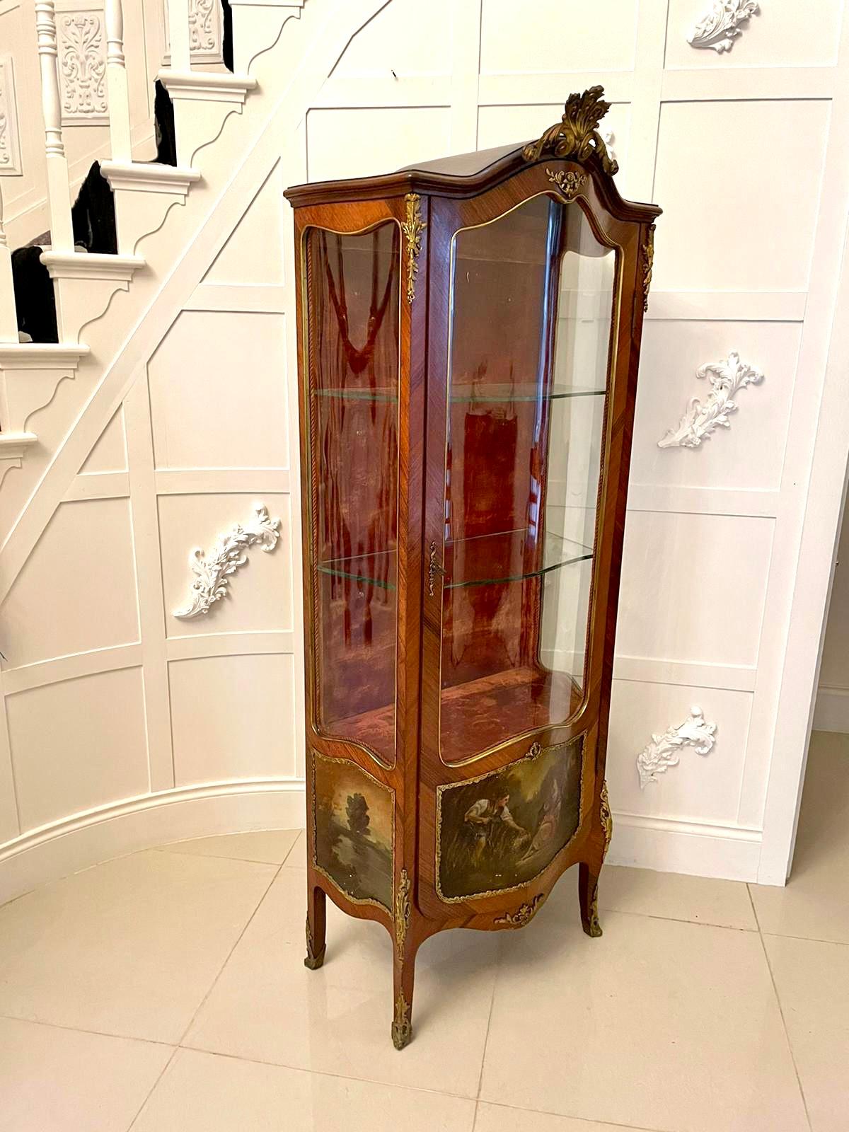 19th century antique quality kingwood and ormolu mounted French Vernis Martin display cabinet 
having an attractive shaped top with an impressive ornate ormolu mount, serpentine shaped kingwood and glazed ormolu mounted door with a fantastic Vernis