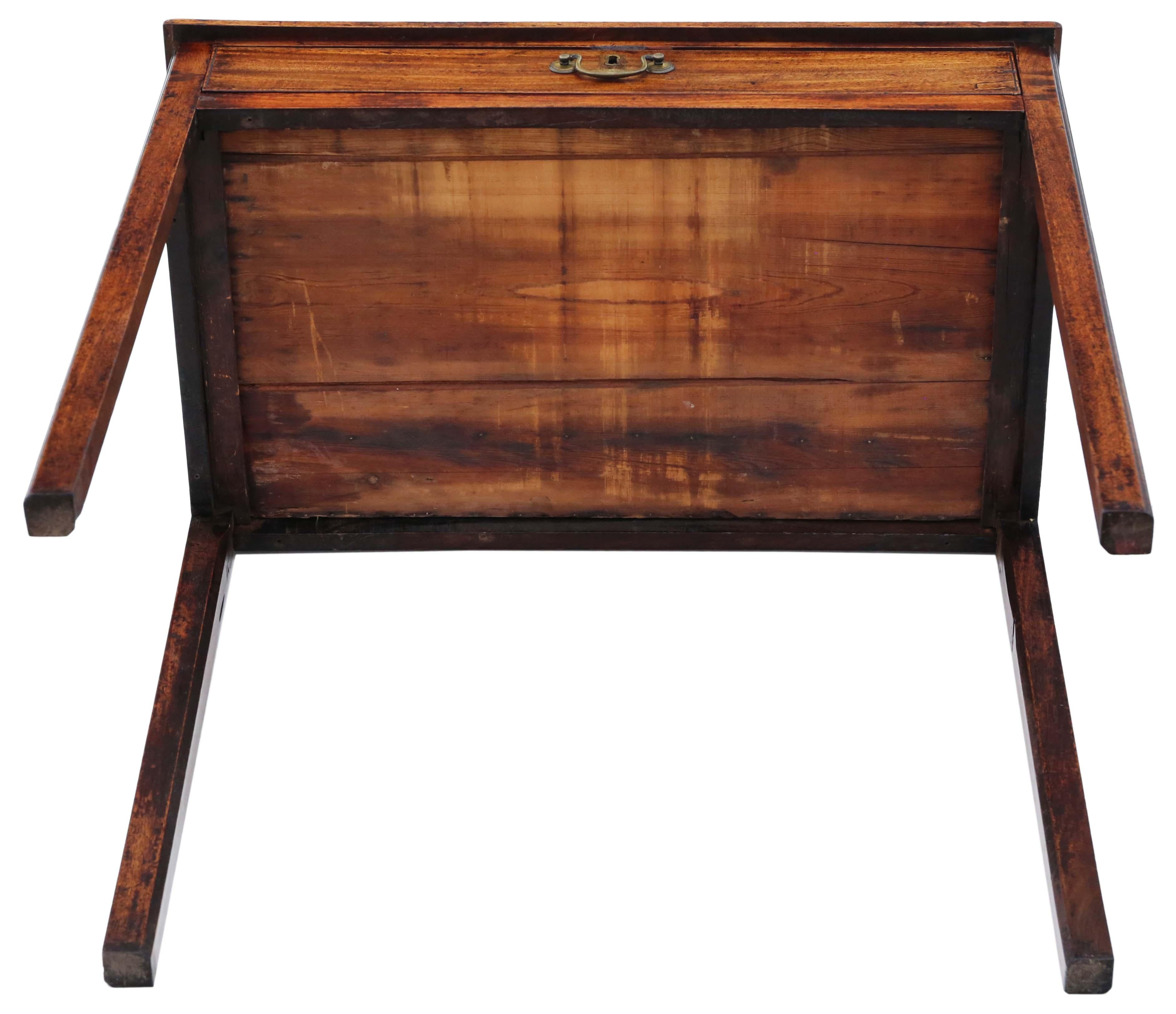 Antique quality late 18th Century mahogany writing side dressing table desk For Sale 3
