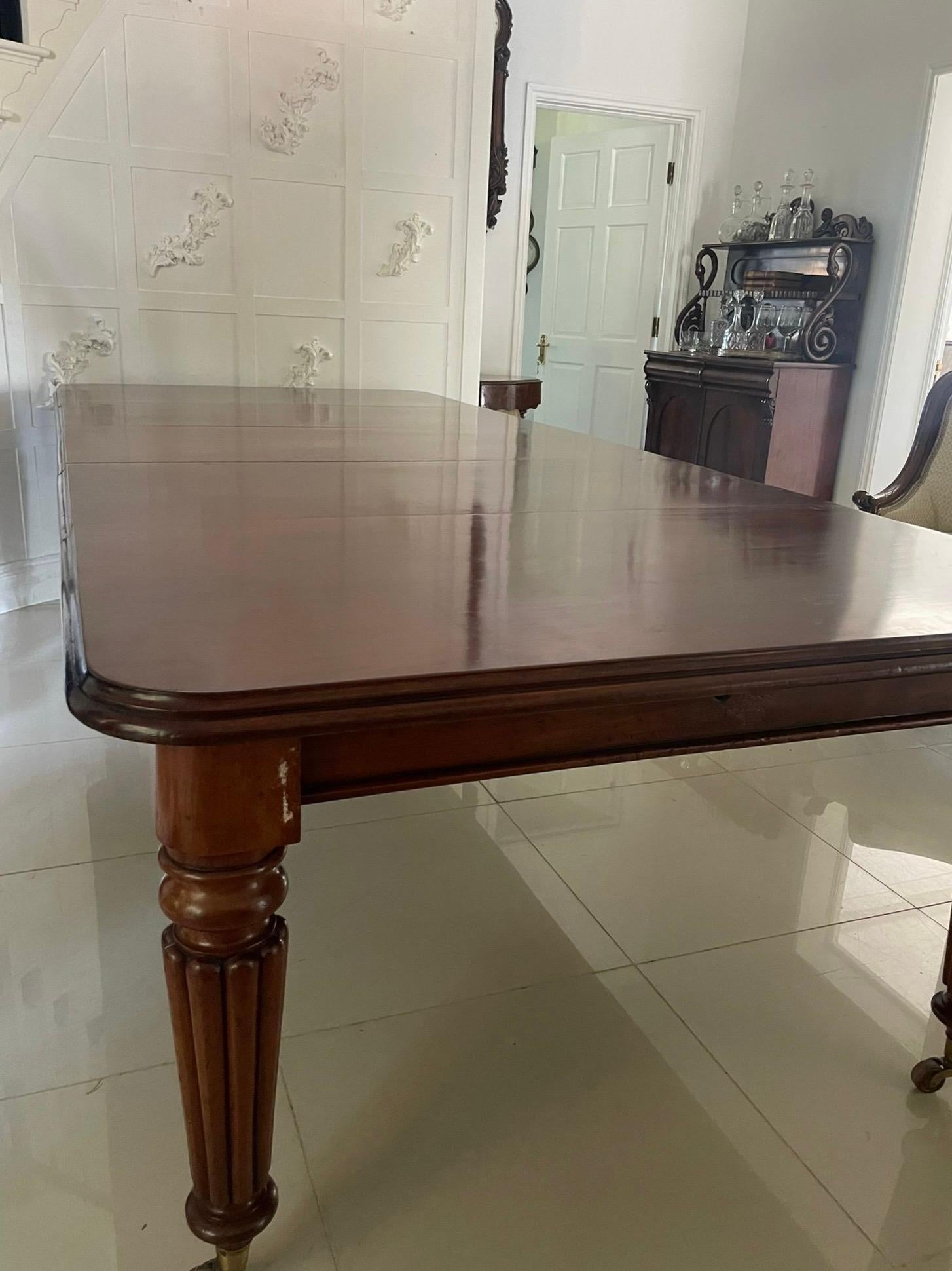 Antique Quality Mahogany 14 Seater Extending Dining Table 74.5 x 130 x 302cm 2