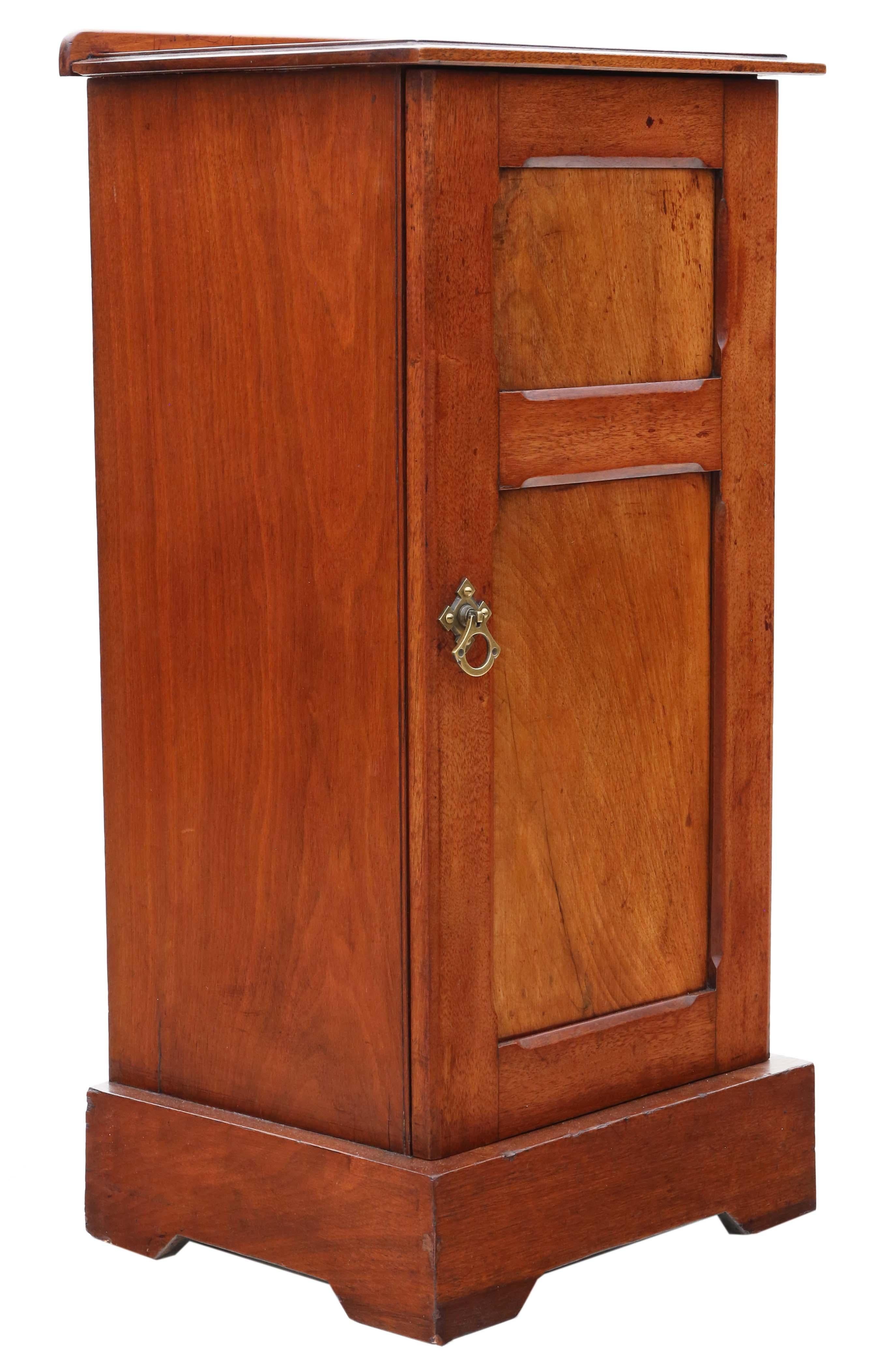 Antique quality mahogany bedside table cupboard Arts and Crafts late 19th C For Sale 1