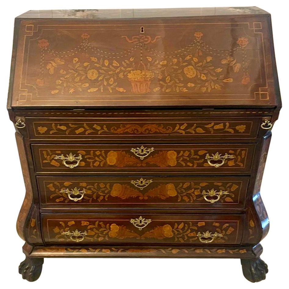 Bureau en forme de bombe de qualité ancienne en acajou marqueté de fleurs