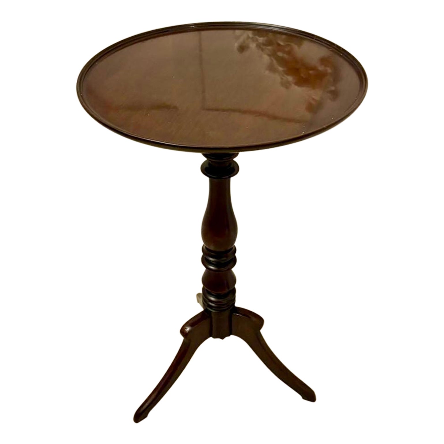 Antique Quality Mahogany Tripod Side / Lamp Table