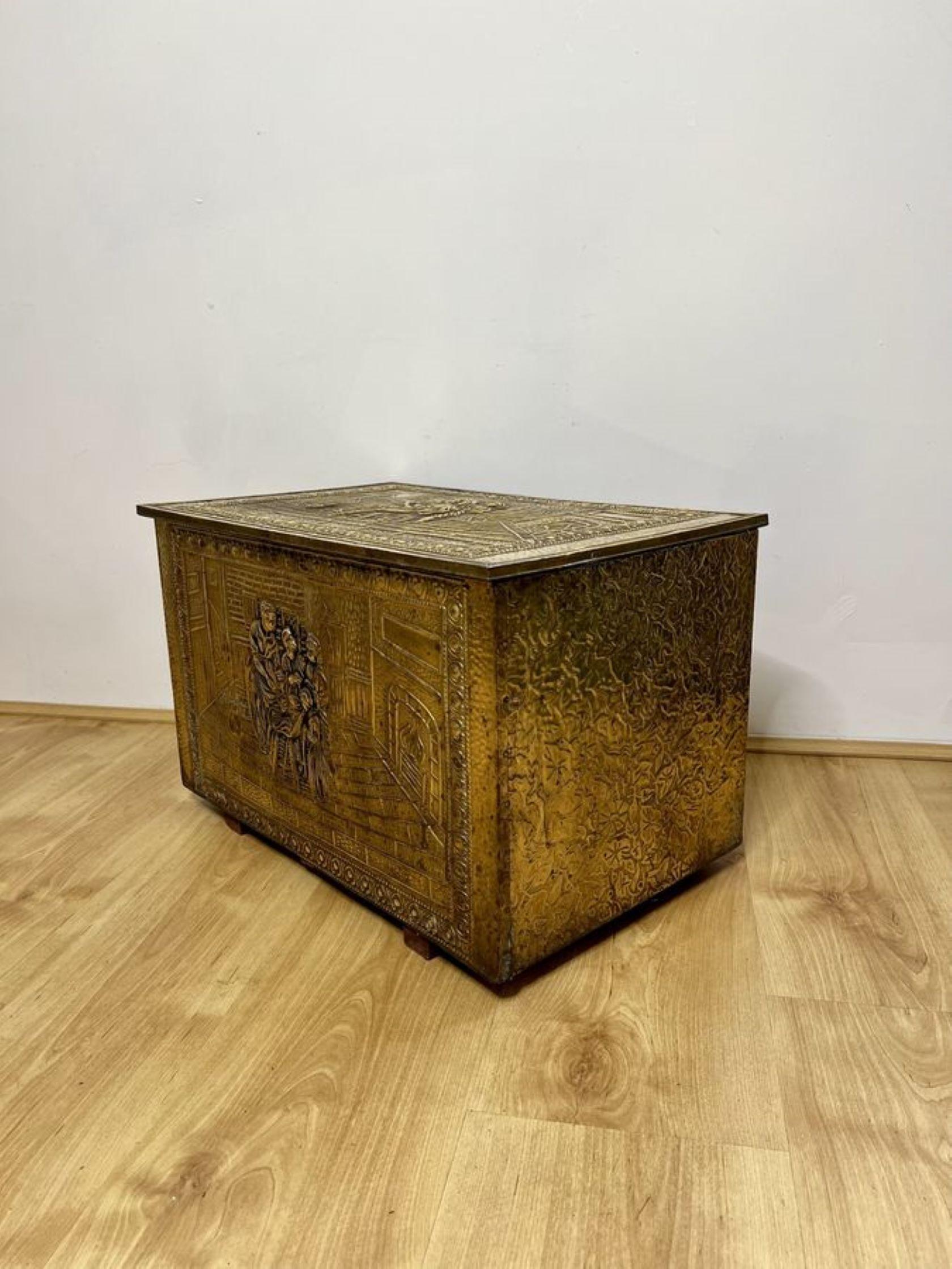 Antique quality ornate brass coal box For Sale 2