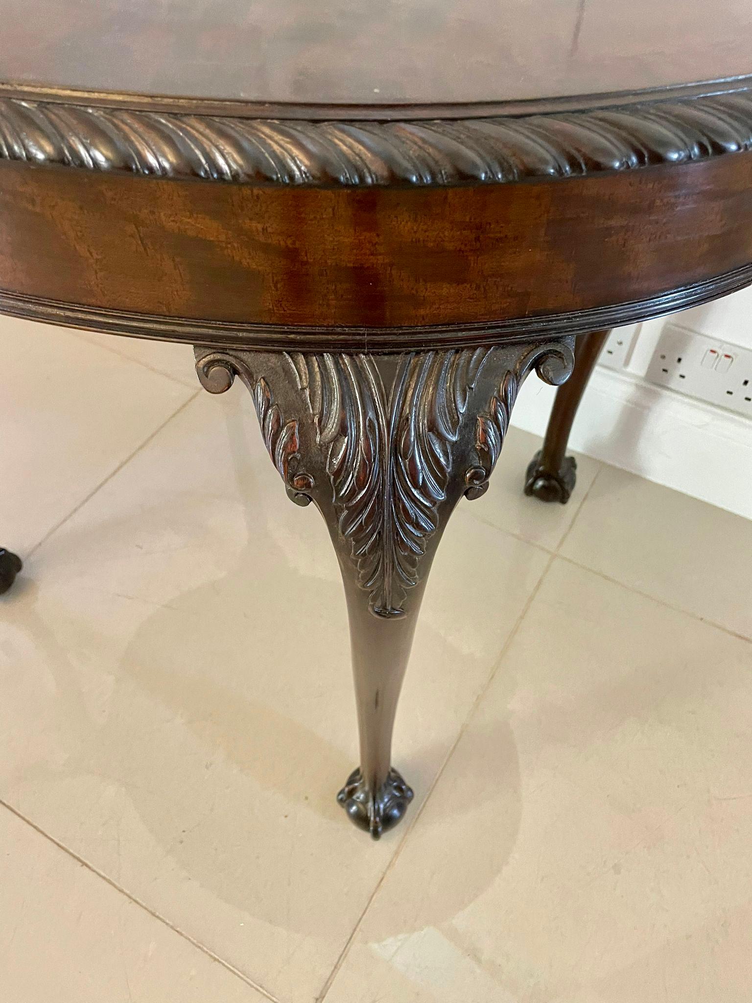 Antique Quality Oval Carved Mahogany Centre Table For Sale 1