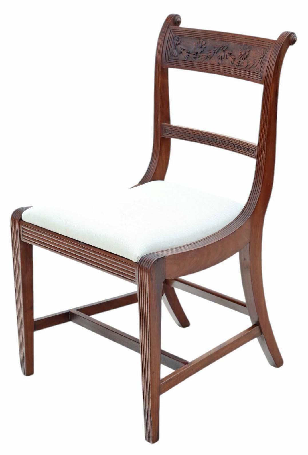 Antique quality pair of 19th Century Carved Mahogany dining bedroom hall chairs In Good Condition For Sale In Wisbech, Cambridgeshire
