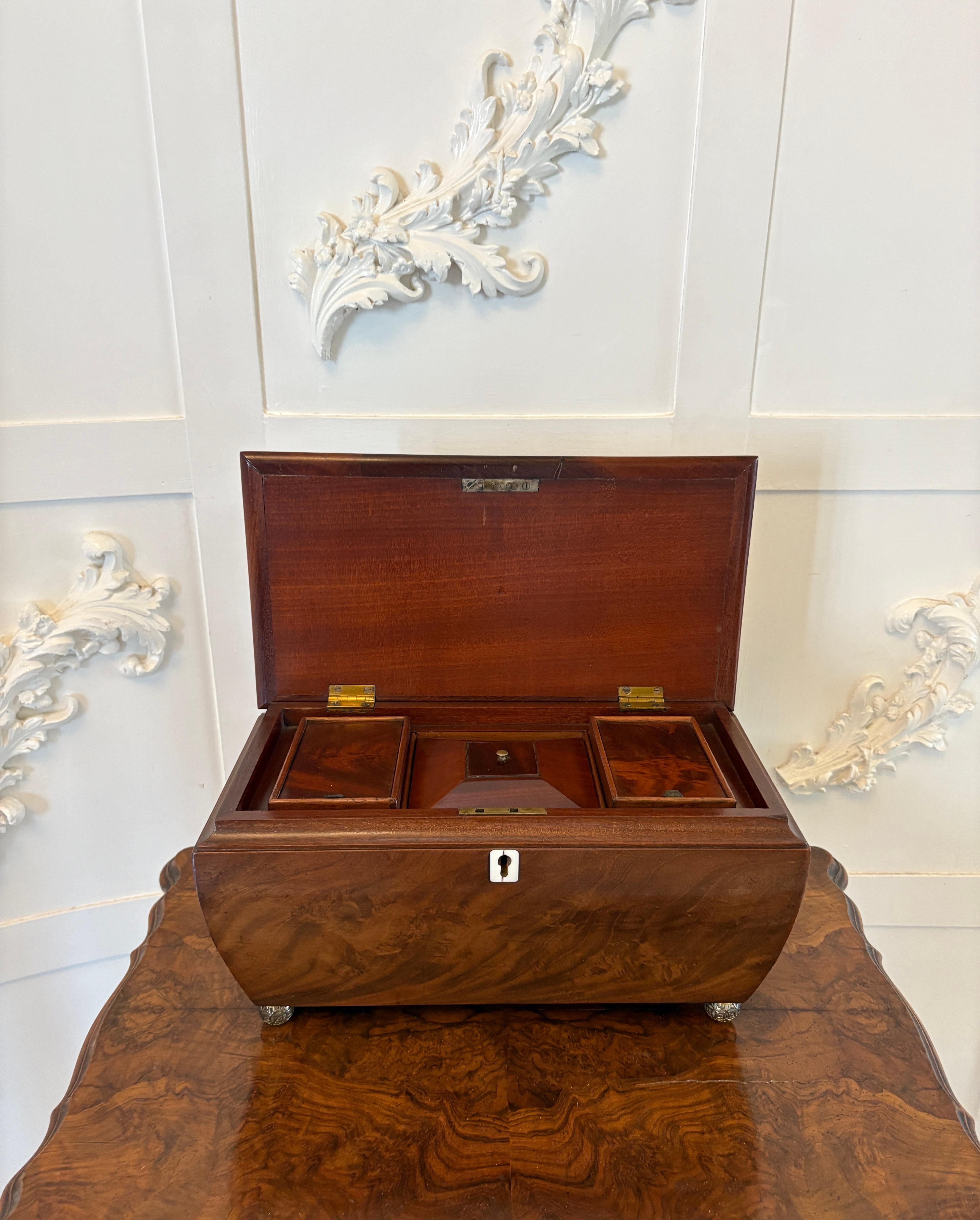 Antike Qualität Regency Figured Mahagoni Tea Caddy im Angebot 3