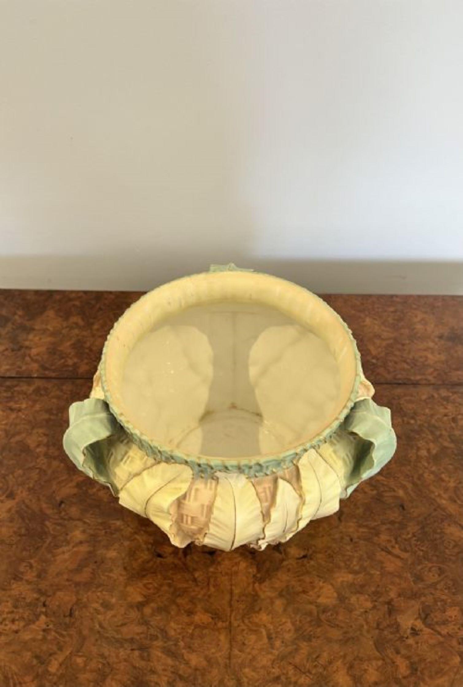Céramique Jardinière de qualité ancienne Royal Worcester rose ivoire en vente