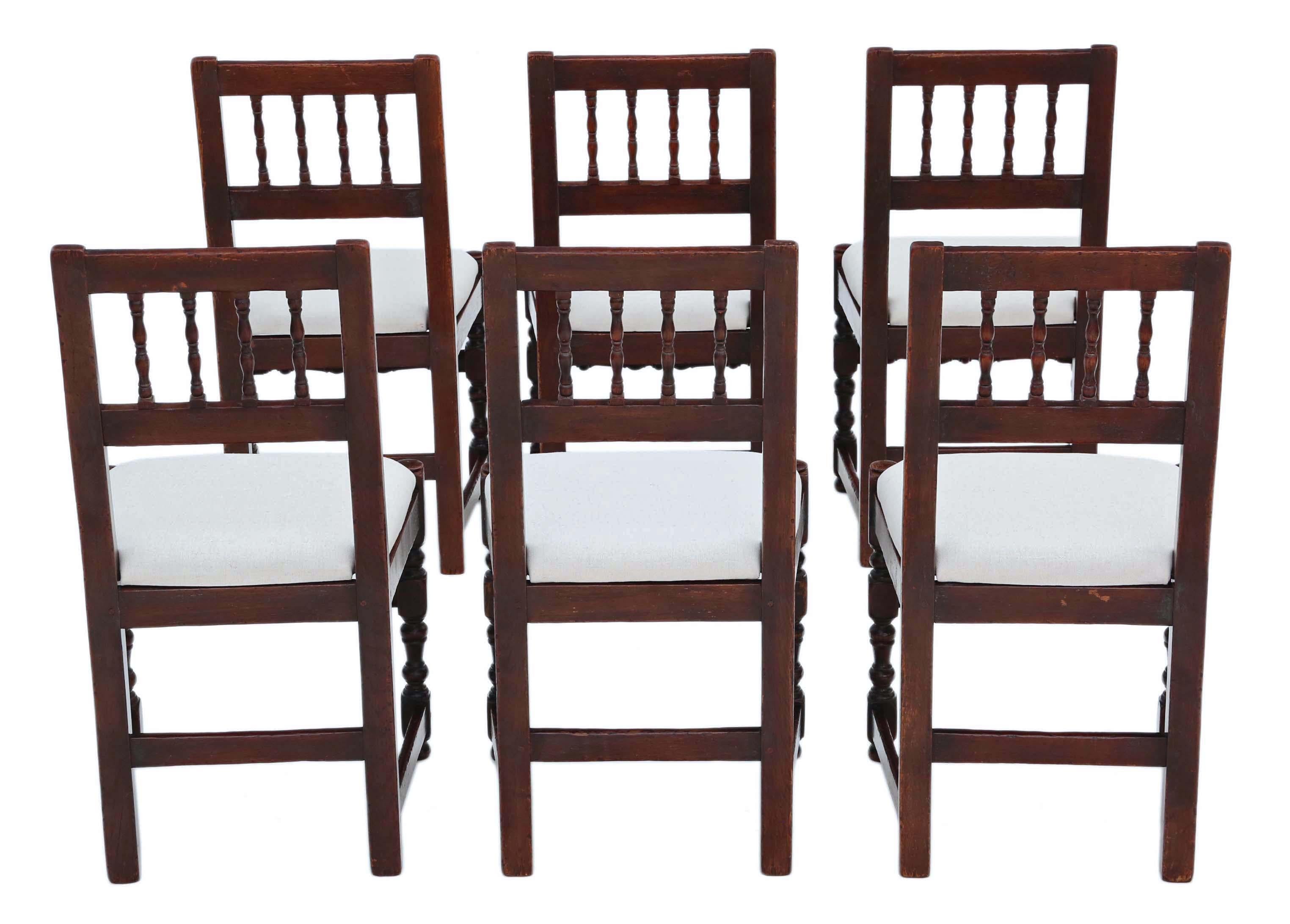 Set di 6 sedie da cucina o da pranzo in rovere rustico del XIX secolo di qualità antica.

Non ci sono giunti allentati o tarli.

Nuova tappezzeria professionale. 

Dimensioni massime complessive: 48 cm di larghezza x 48 cm di profondità x 93 cm di
