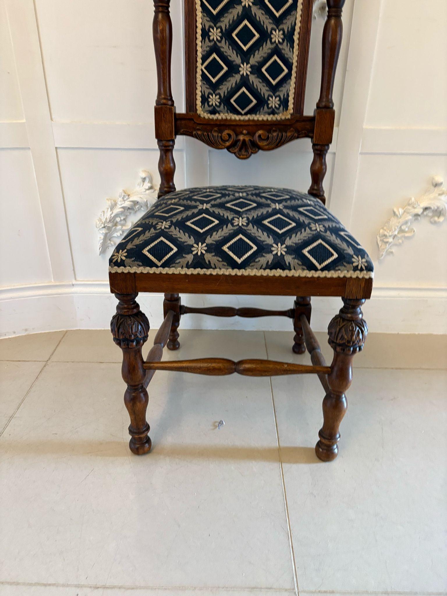 Paire de chaises d'appoint/de salon en Oak Oak sculpté, de style victorien, de qualité ancienne en vente 6