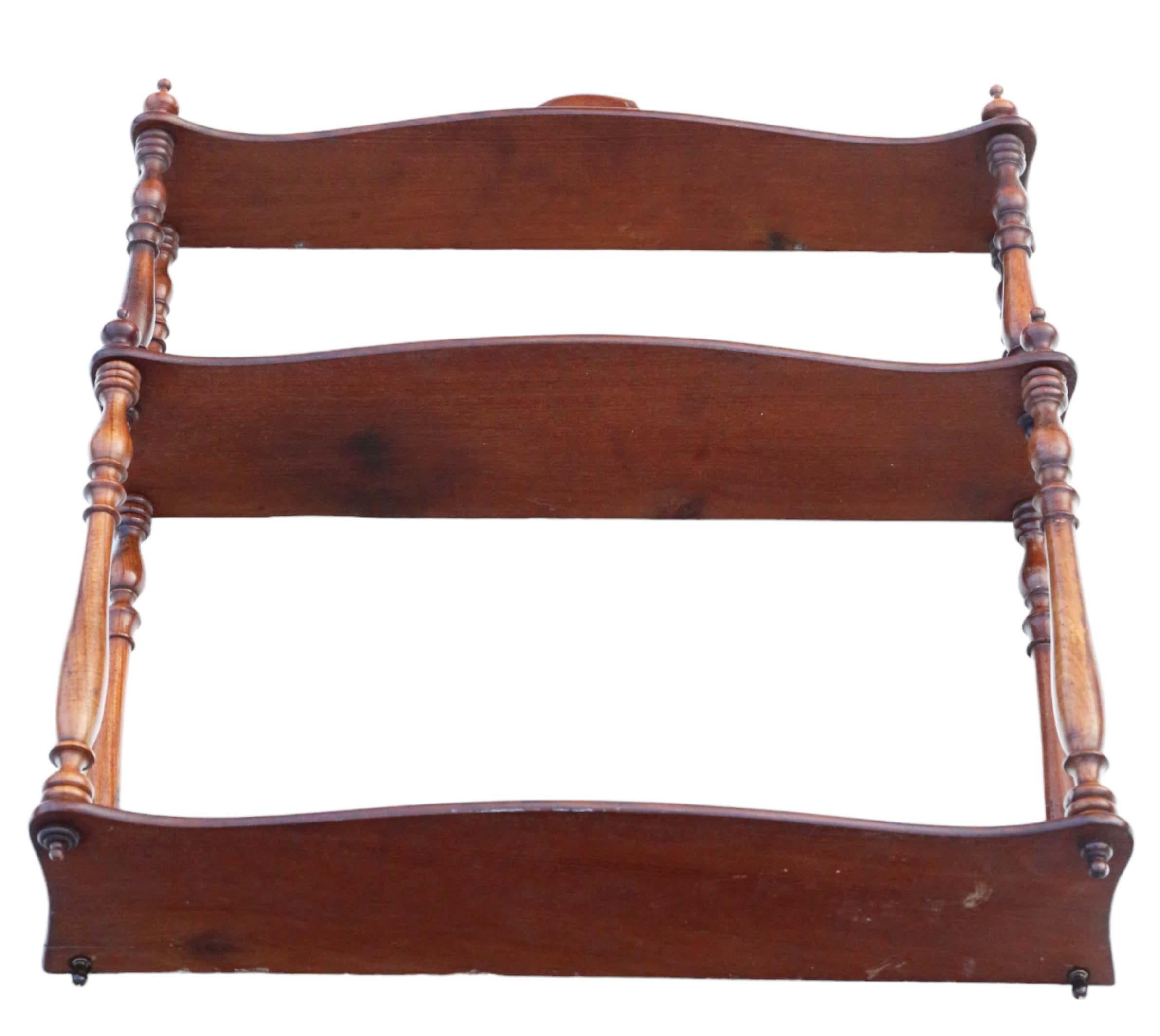 Antique quality Victorian Gothic 19th Century mahogany bookcase wall shelves For Sale 2