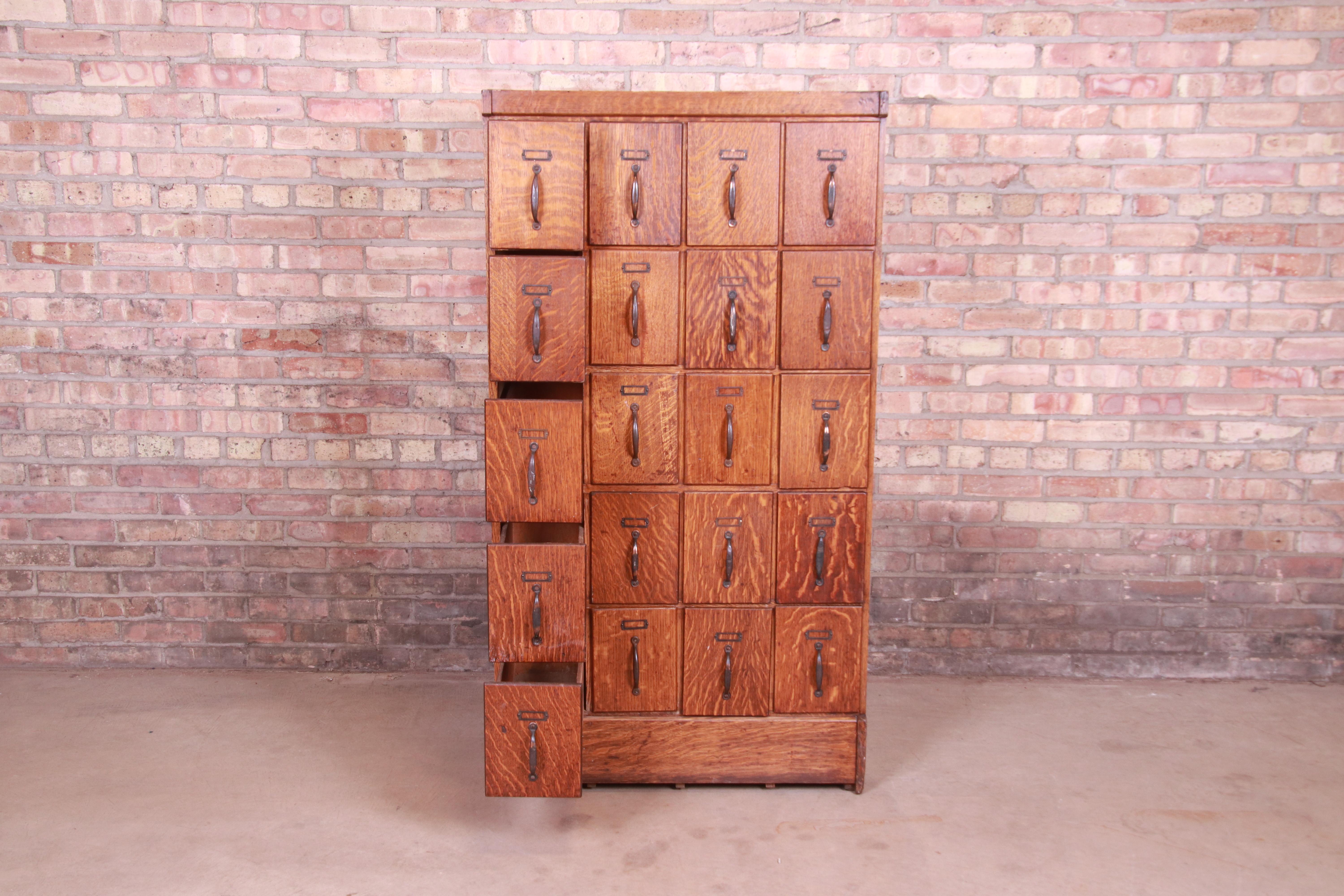 Antique Quarter Sawn Oak 20-Drawer Deed Filing Cabinet, circa 1890 2