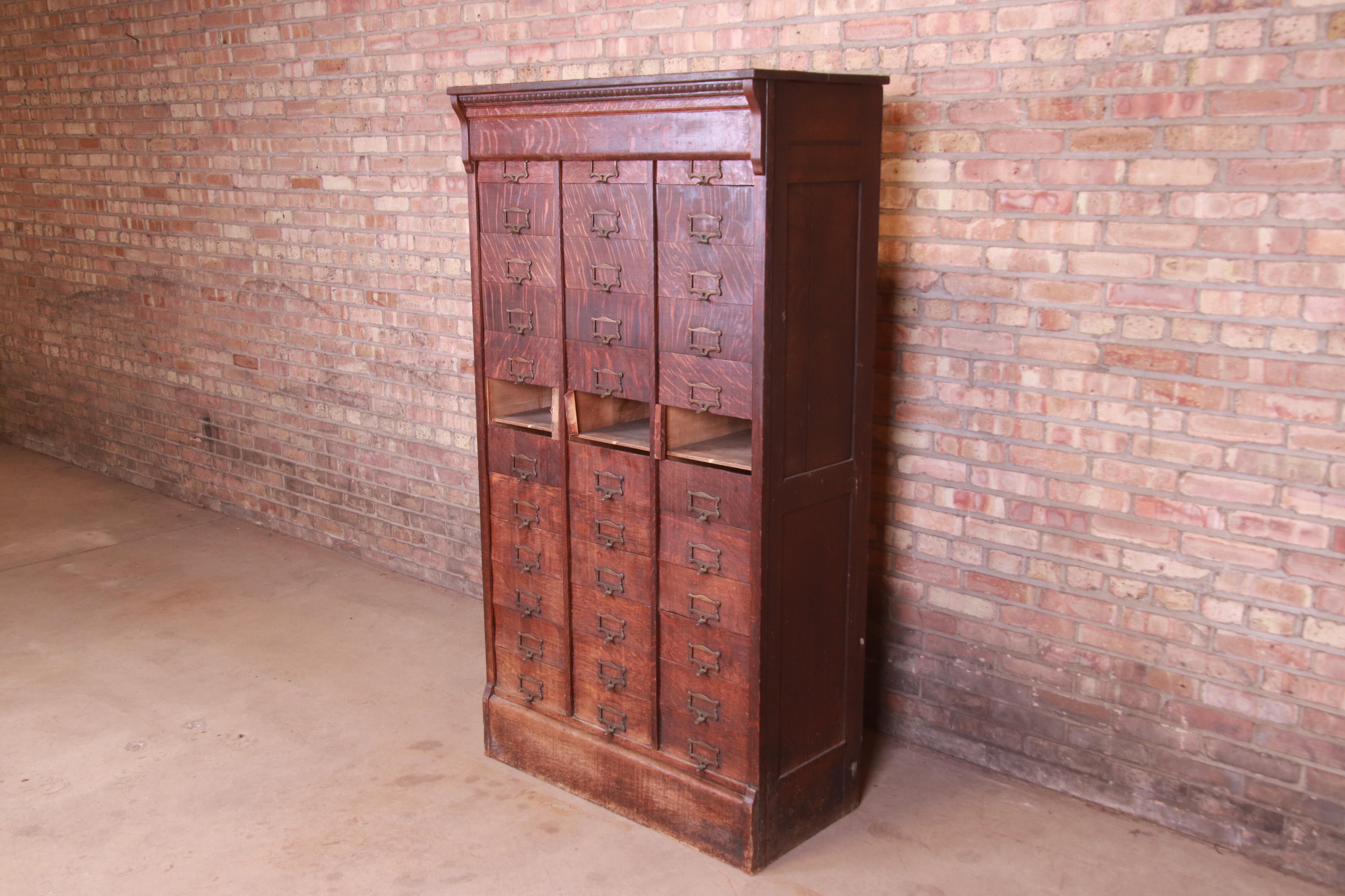 Antique Quarter Sawn Oak 33-Compartment Railroad Filing Cabinet, circa 1890 1