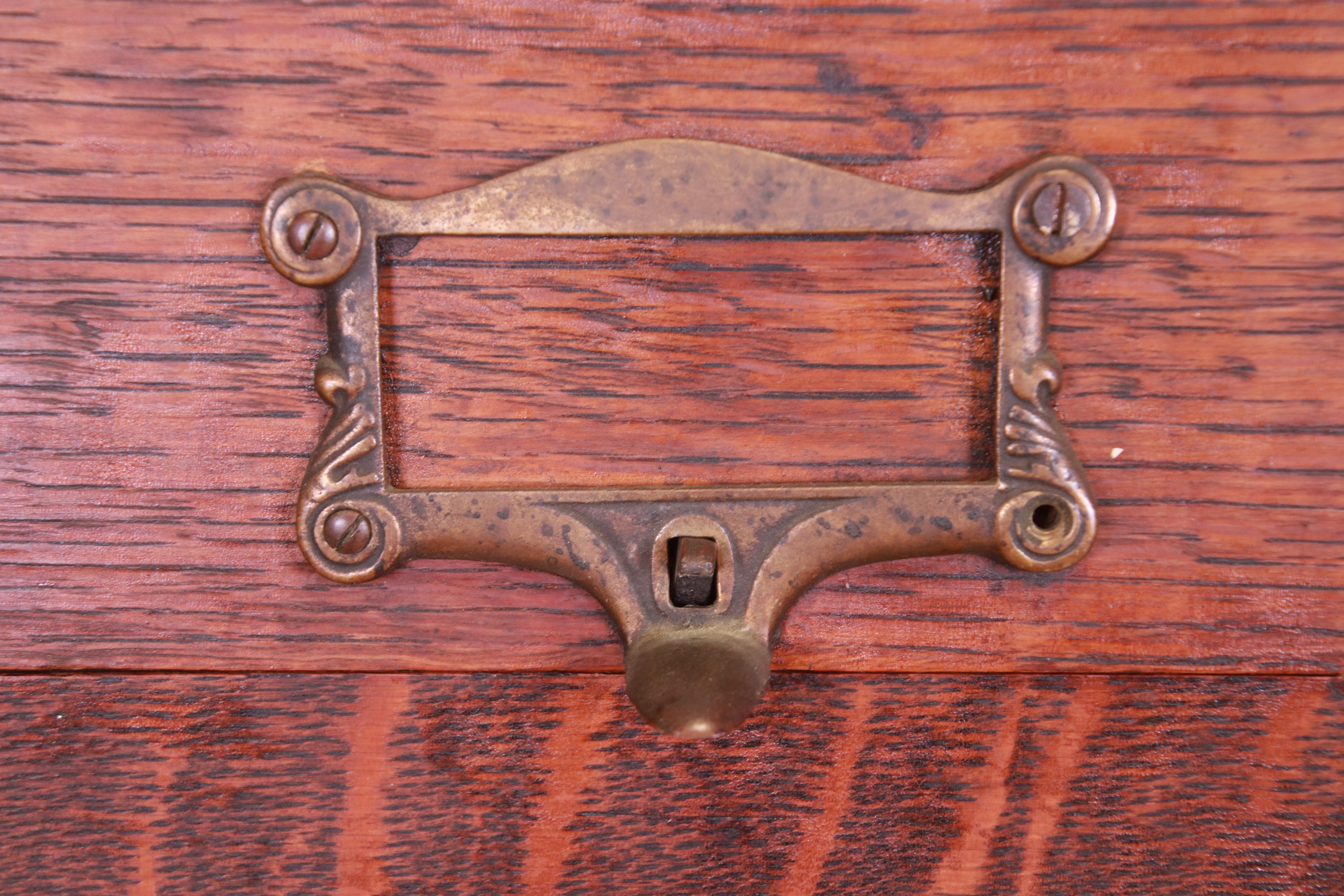 Antique Quarter Sawn Oak 33-Compartment Railroad Filing Cabinet, circa 1890 3