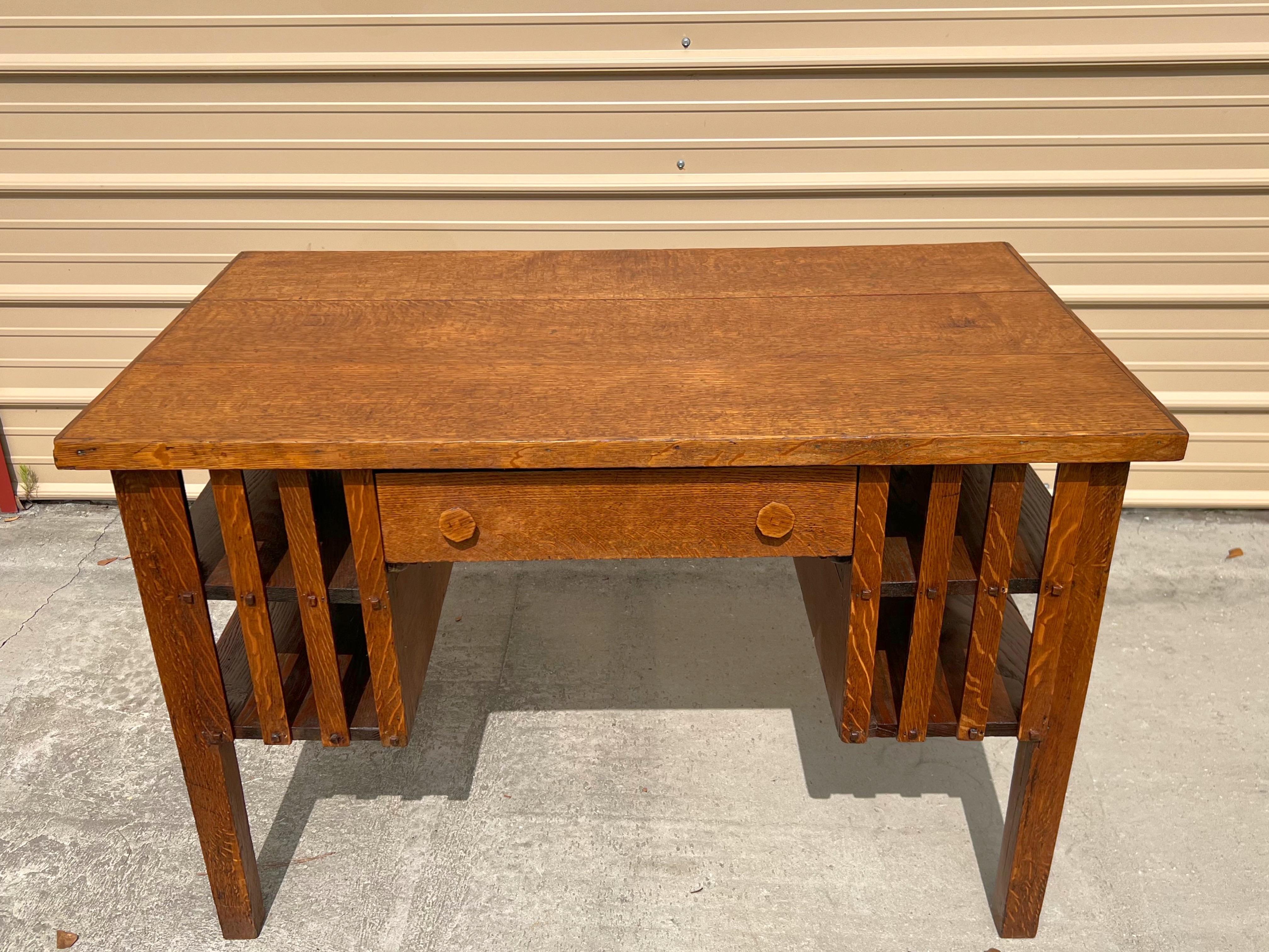 Early 1900s Arts & Crafts Fully Restored Oak Mission Desk

19th Century arts & crafts quarter-sawn oak mission desk that has been fully restored and beautifully refinished. A truly gorgeous antique piece. This desk is beautifully crafted with clean