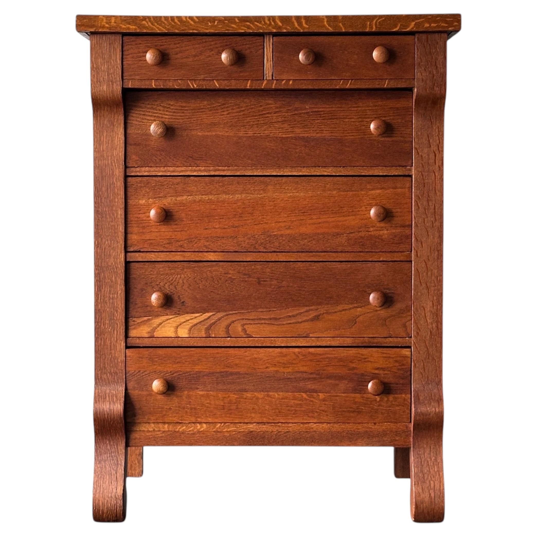 Quartersawn Oak Chest of Drawers, Turn-of-the-Century For Sale