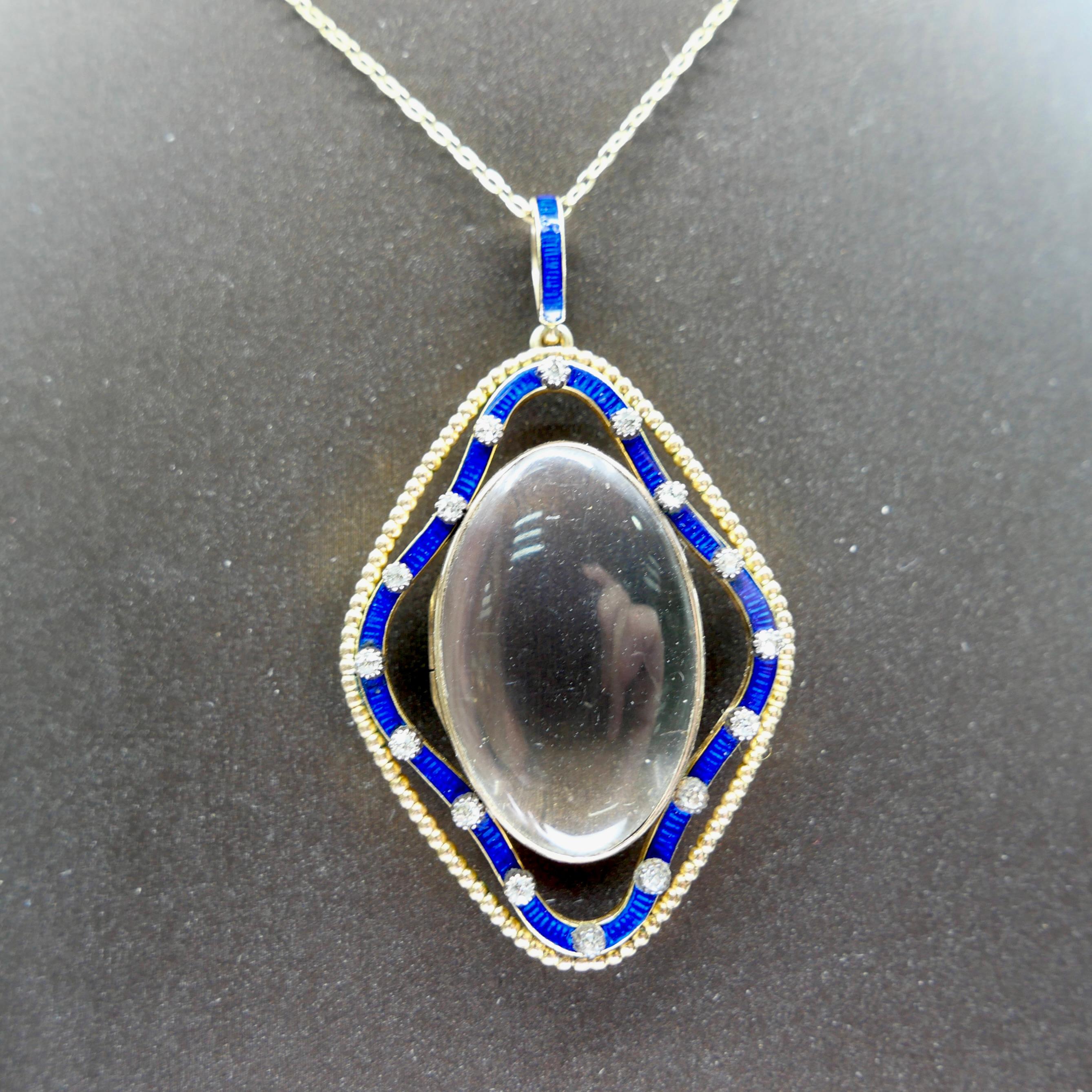 Pendentif ancien en cristal de quartz, émail bleu de cobalt et diamant circa 1880 en vente 6