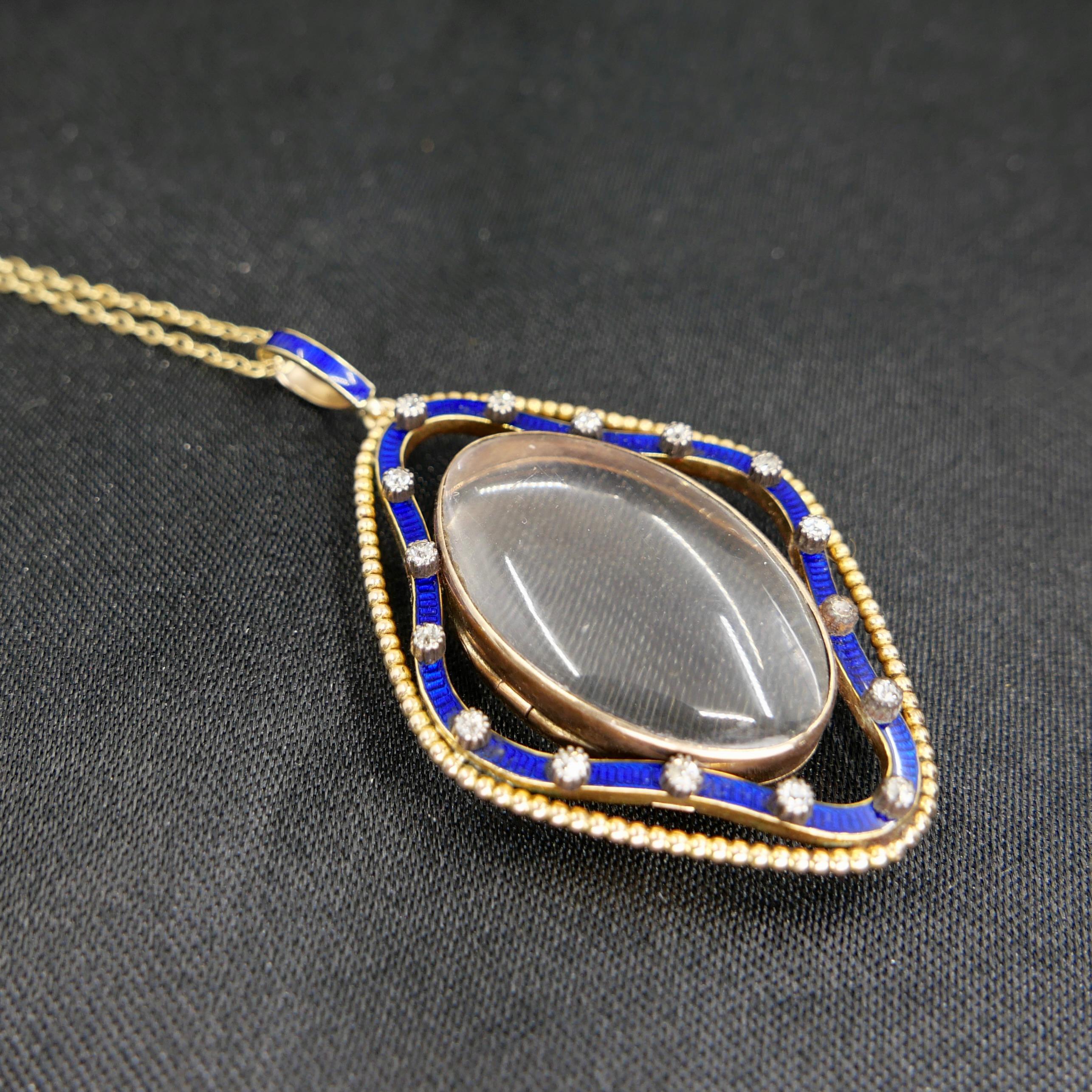 Pendentif ancien en cristal de quartz, émail bleu de cobalt et diamant circa 1880 en vente 7