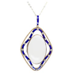 Pendentif ancien en cristal de quartz, émail bleu de cobalt et diamant circa 1880