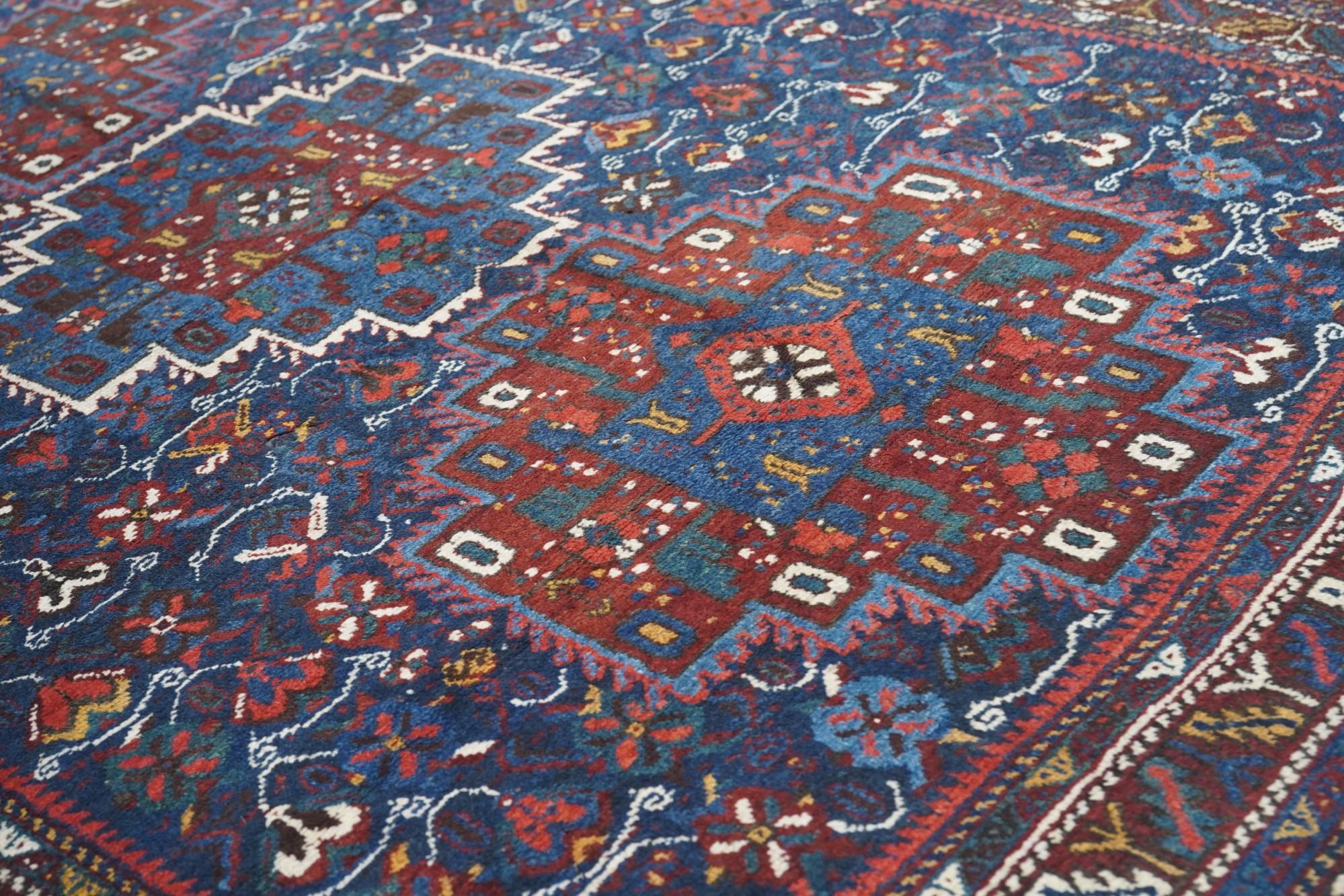 Wool Antique Quashkai Shiraz Rug 5'5'' x 7'1'' For Sale
