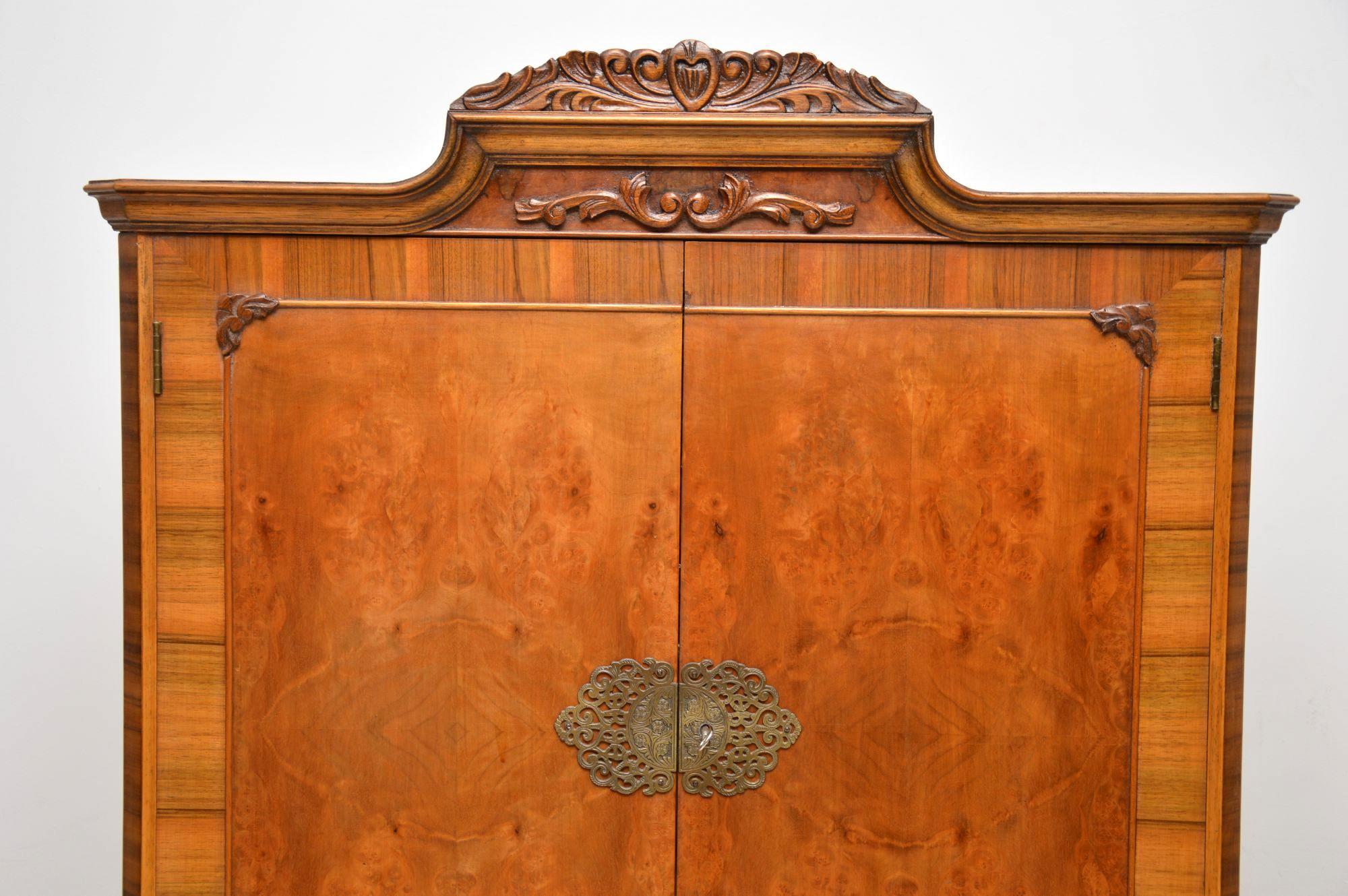 Early 20th Century Antique Queen Anne Burr Walnut Cocktail Cabinet