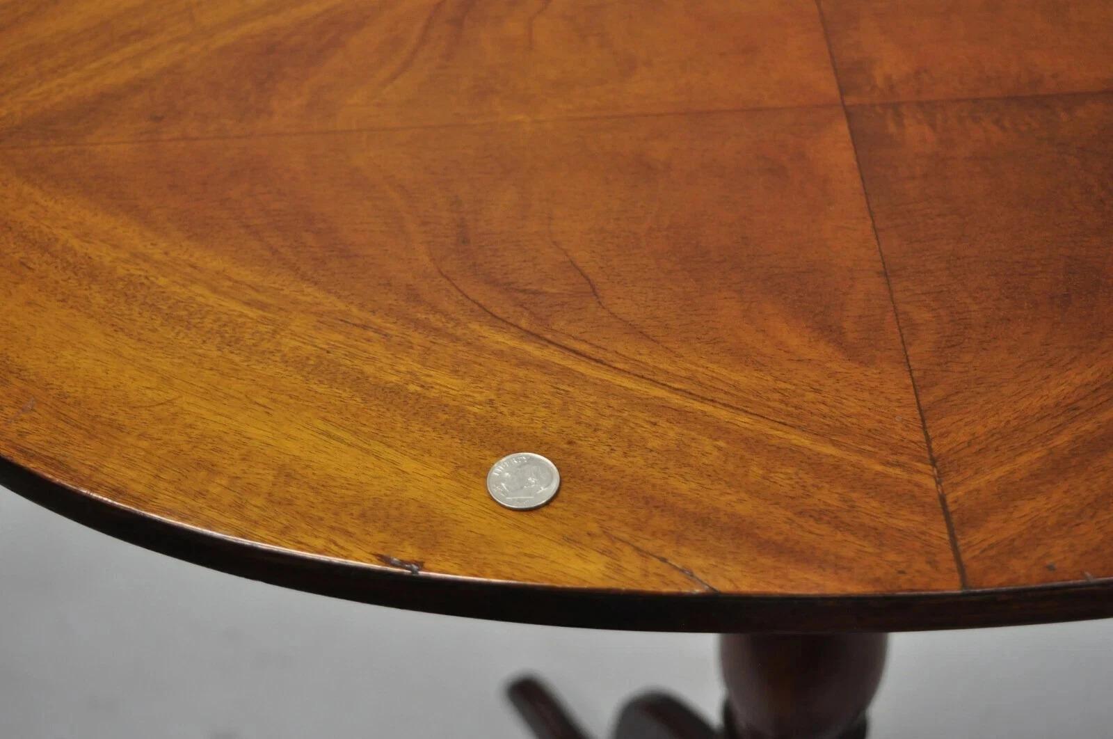 Antique Queen Anne Federal Style Mahogany Oval Tilt Top Side Tea Table For Sale 1
