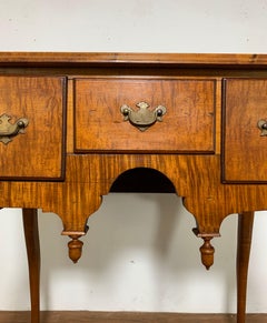 Antique Queen Anne Lowboy Tiger Maple Dressing Table, Ca. 1750s