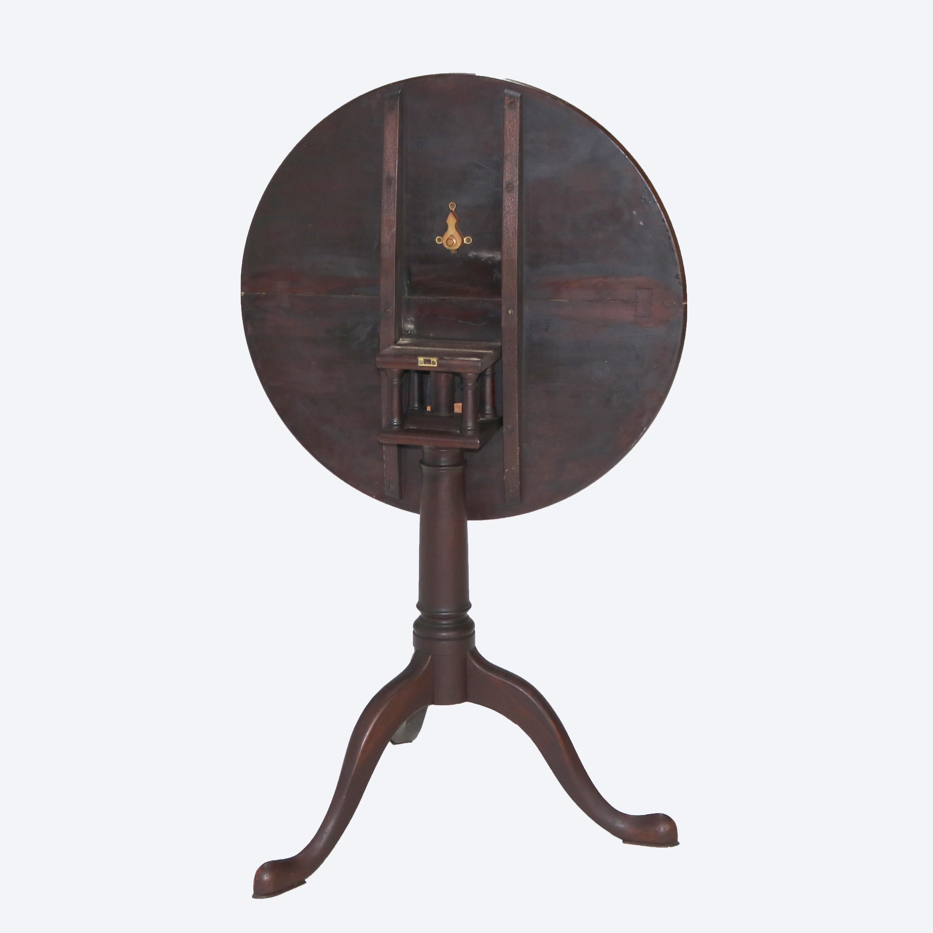 Ancienne table à plateau basculant en acajou Queen Anne avec cage à oiseaux C1780 en vente 2
