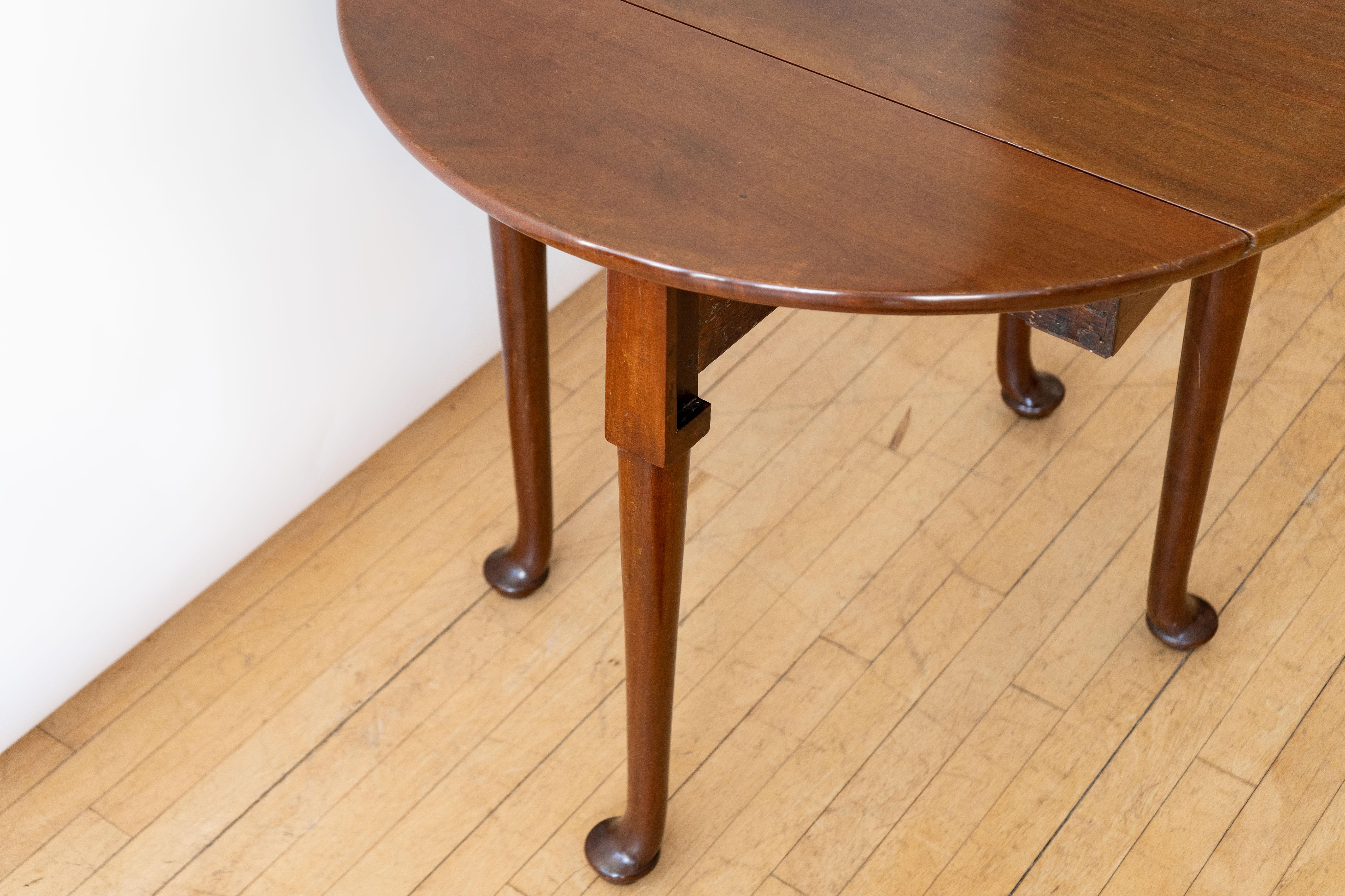 Mid-18th Century Antique Queen Anne Mahogany Table