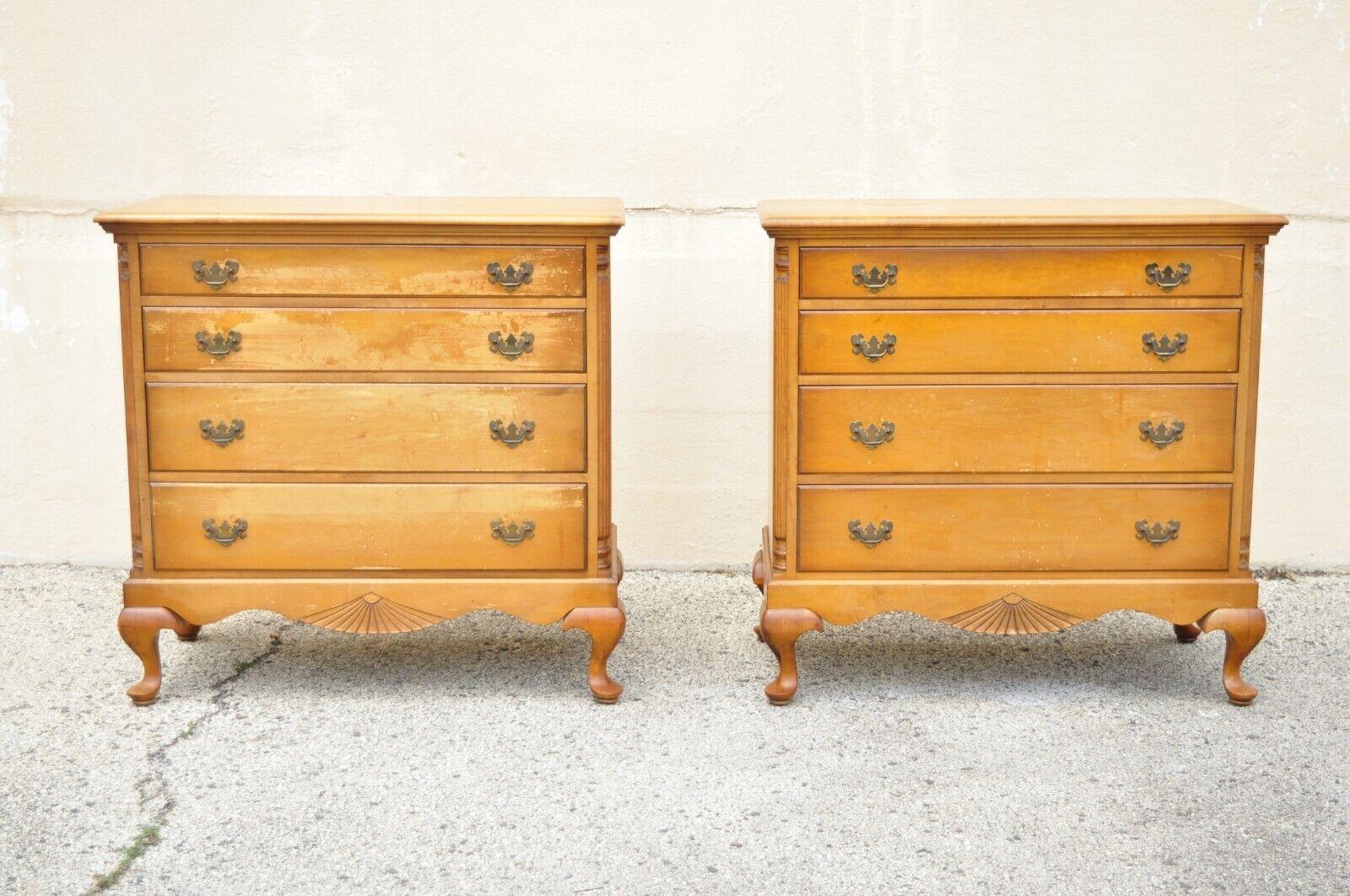 Vintage Queen Anne maple wood 4 drawer dresser chest lowboy - a pair. Item features shapely Queen Anne legs, solid wood construction, beautiful wood grain, nicely carved details,4 dovetailed drawers, solid brass hardware, quality American