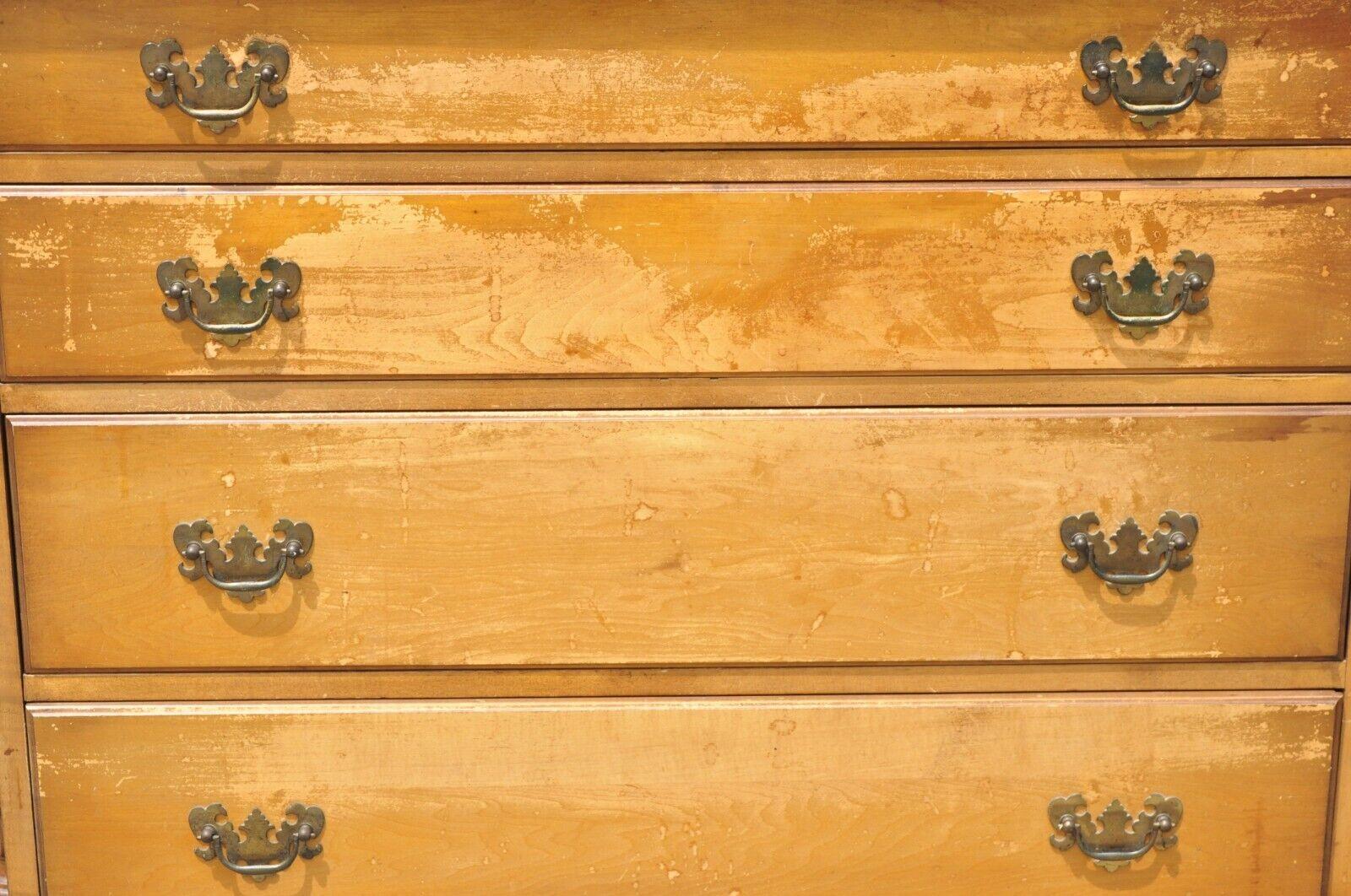 Antique Queen Anne Maple Wood 4 Drawer Dresser Chest Lowboy, a Pair In Distressed Condition In Philadelphia, PA