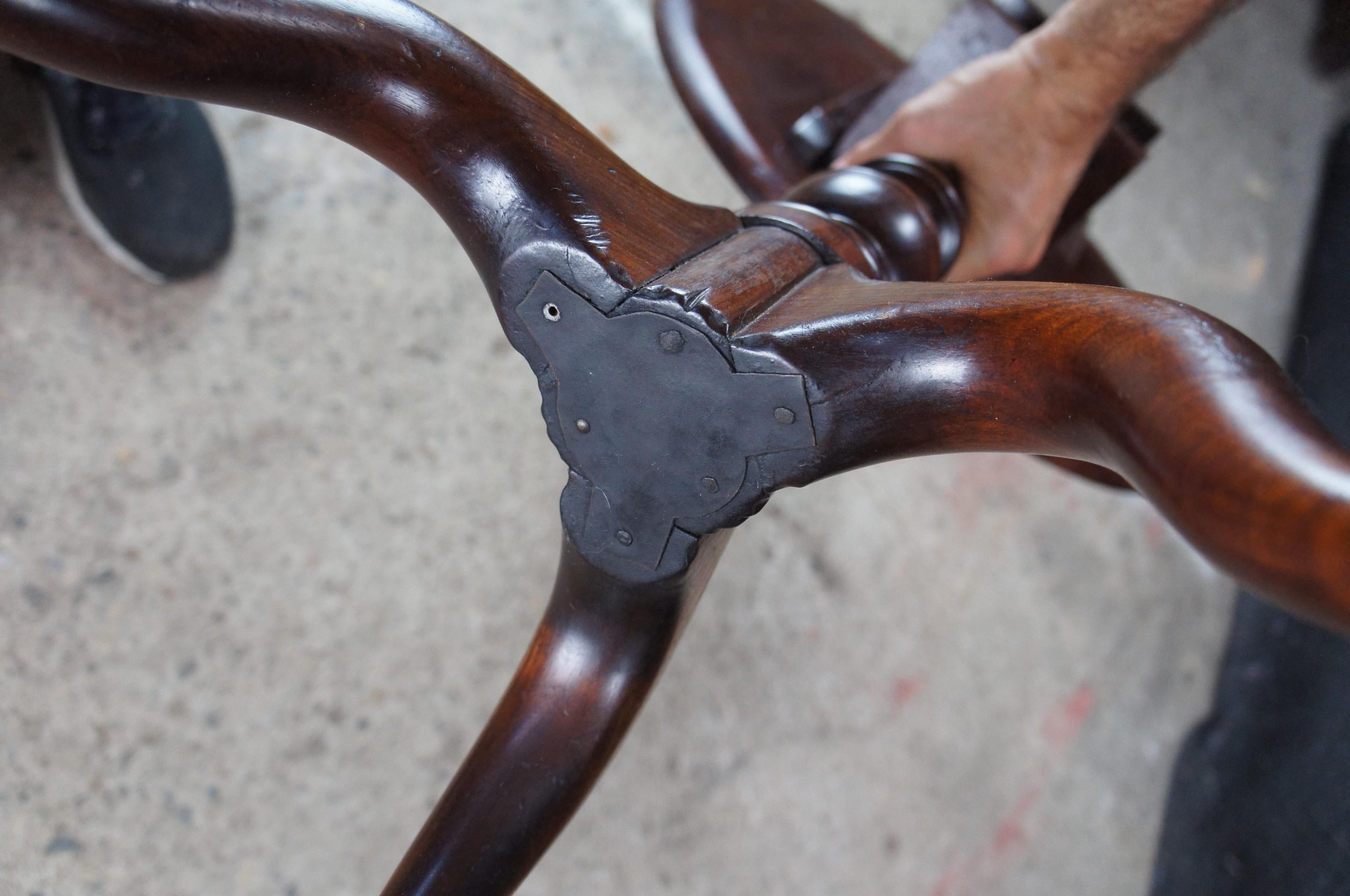 Antique Queen Anne Philadelphia Mahogany Tilt Top Birdcage Candlestand Tea Table For Sale 7