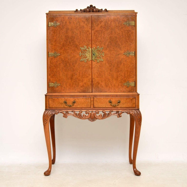 Antique Queen Anne Style Burr Walnut Cocktail For Sale at 1stDibs