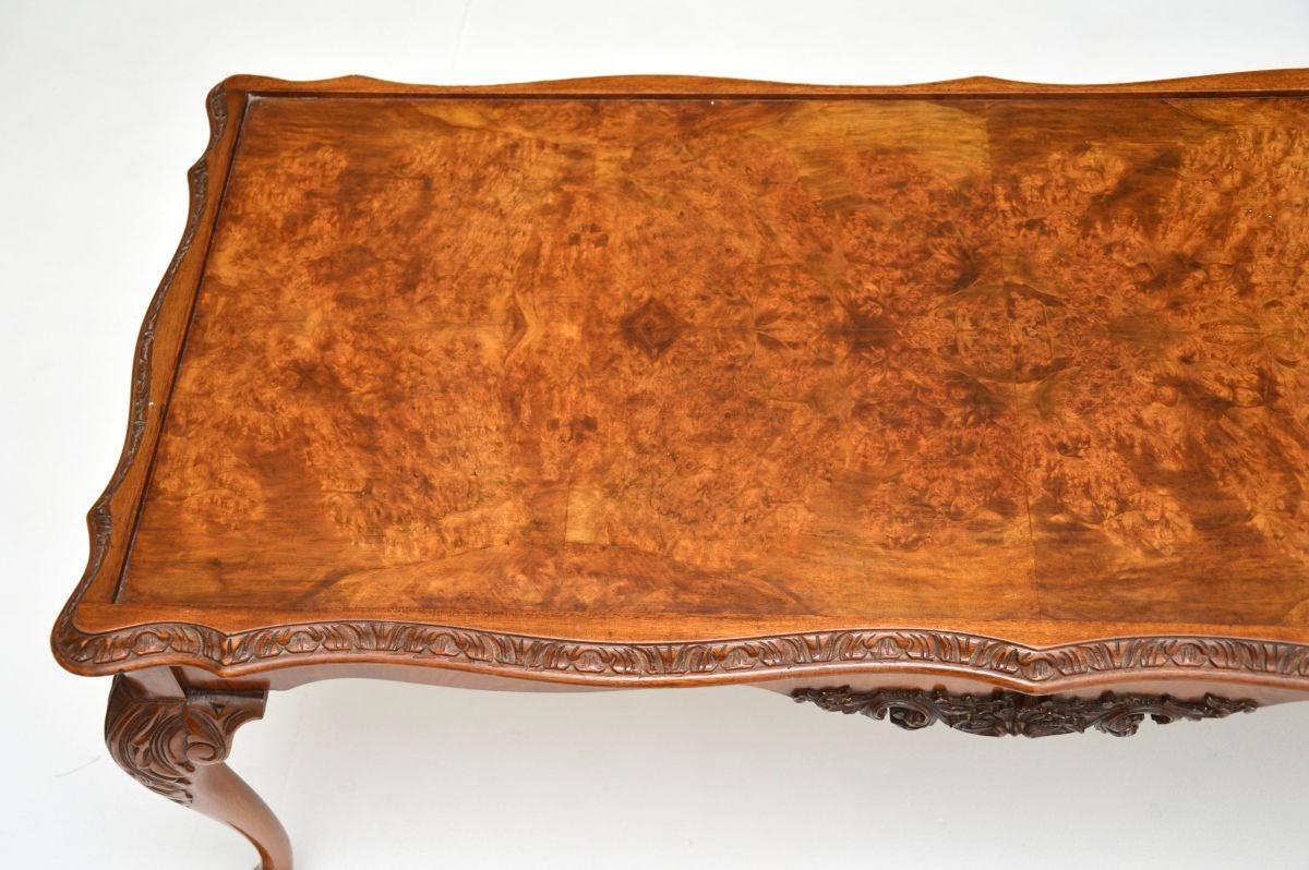 Antique Queen Anne Style Burr Walnut Coffee Table In Good Condition For Sale In London, GB