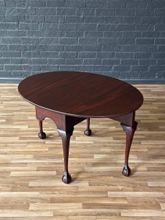 Antique Queen Anne Style Drop- Leaf Dining Table with Cabriole Legs
