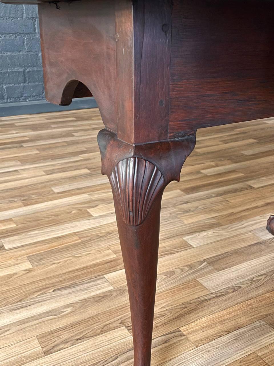Antique Queen Anne Style Drop- Leaf Dining Table with Cabriole Legs For Sale 3