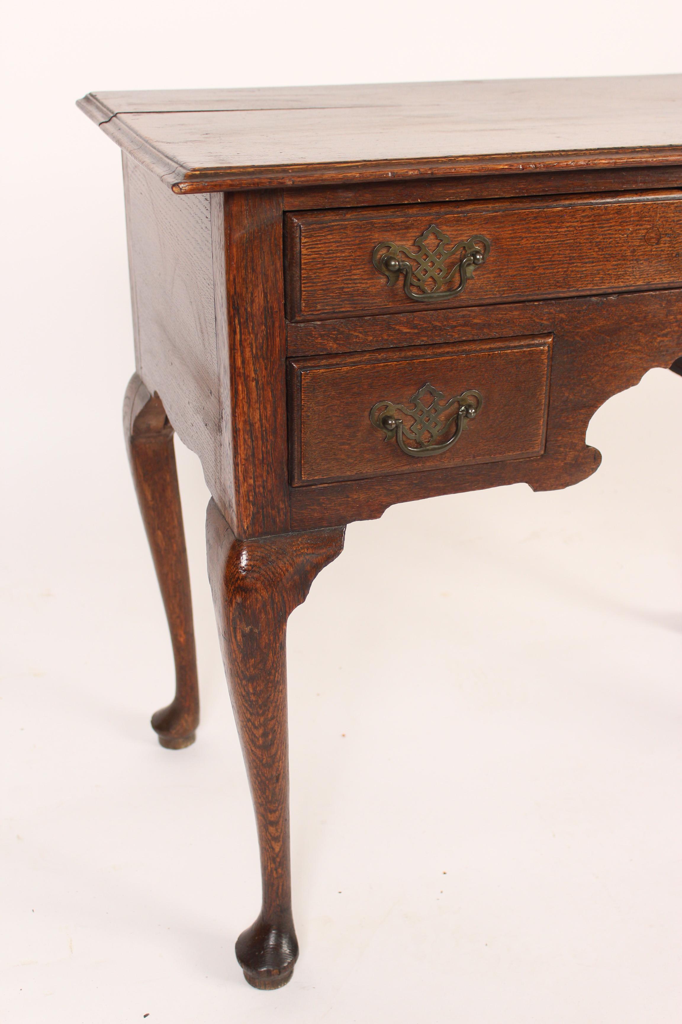 18th Century and Earlier Antique Queen Anne Style Oak Lowboy For Sale